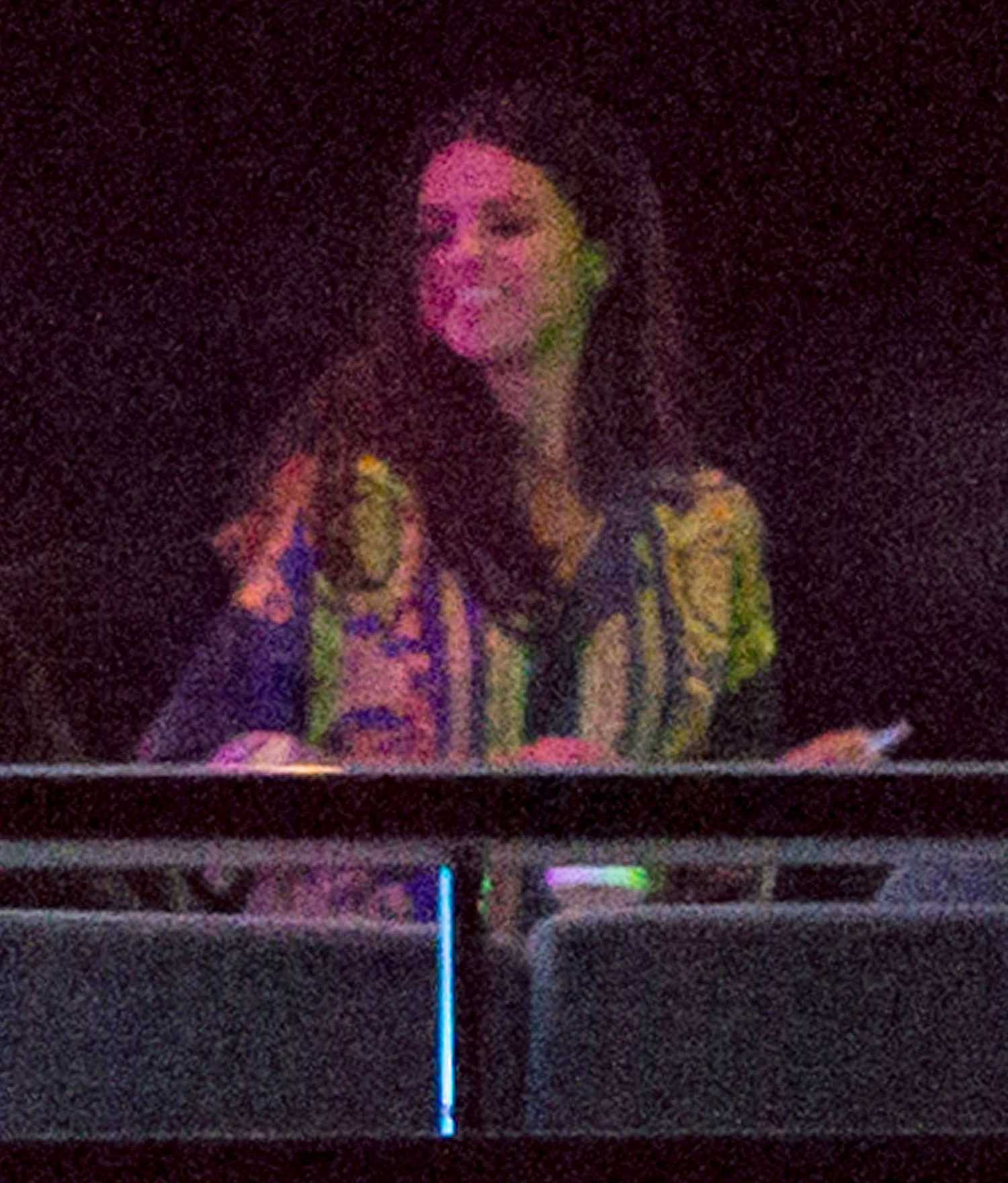 02.jpg