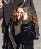 Selena_Gomez_-_arrives_at_Heatrow_Airport_in_London2C_UK_12022019-07.jpg