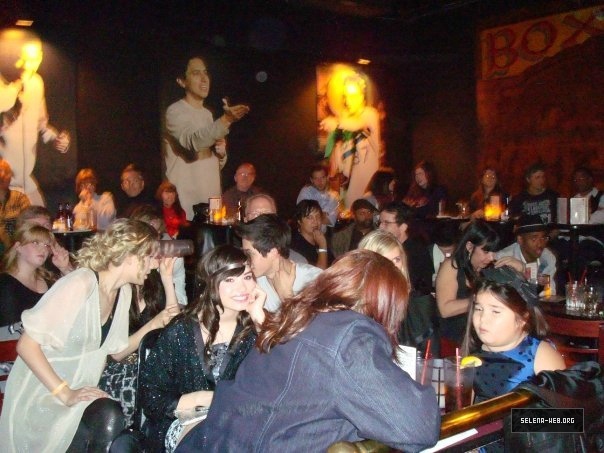 03.jpg