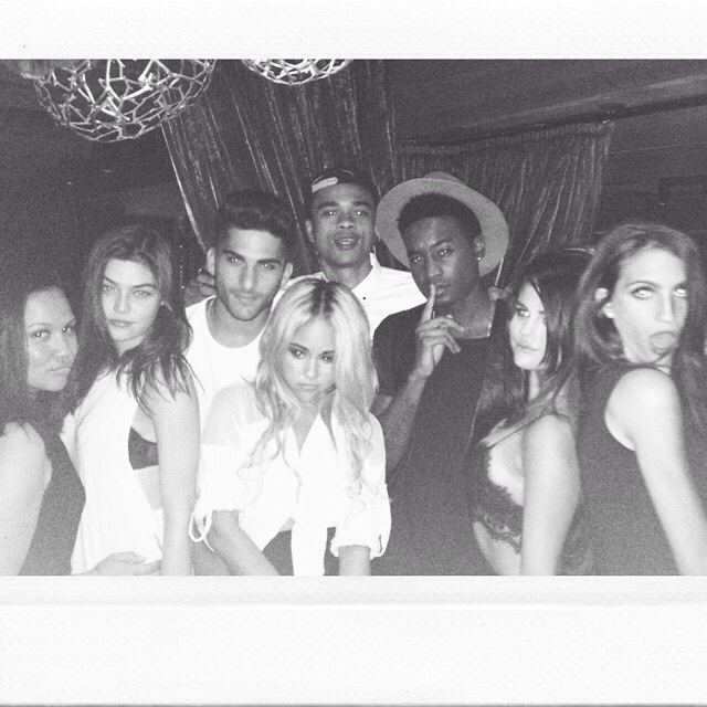 02.jpg