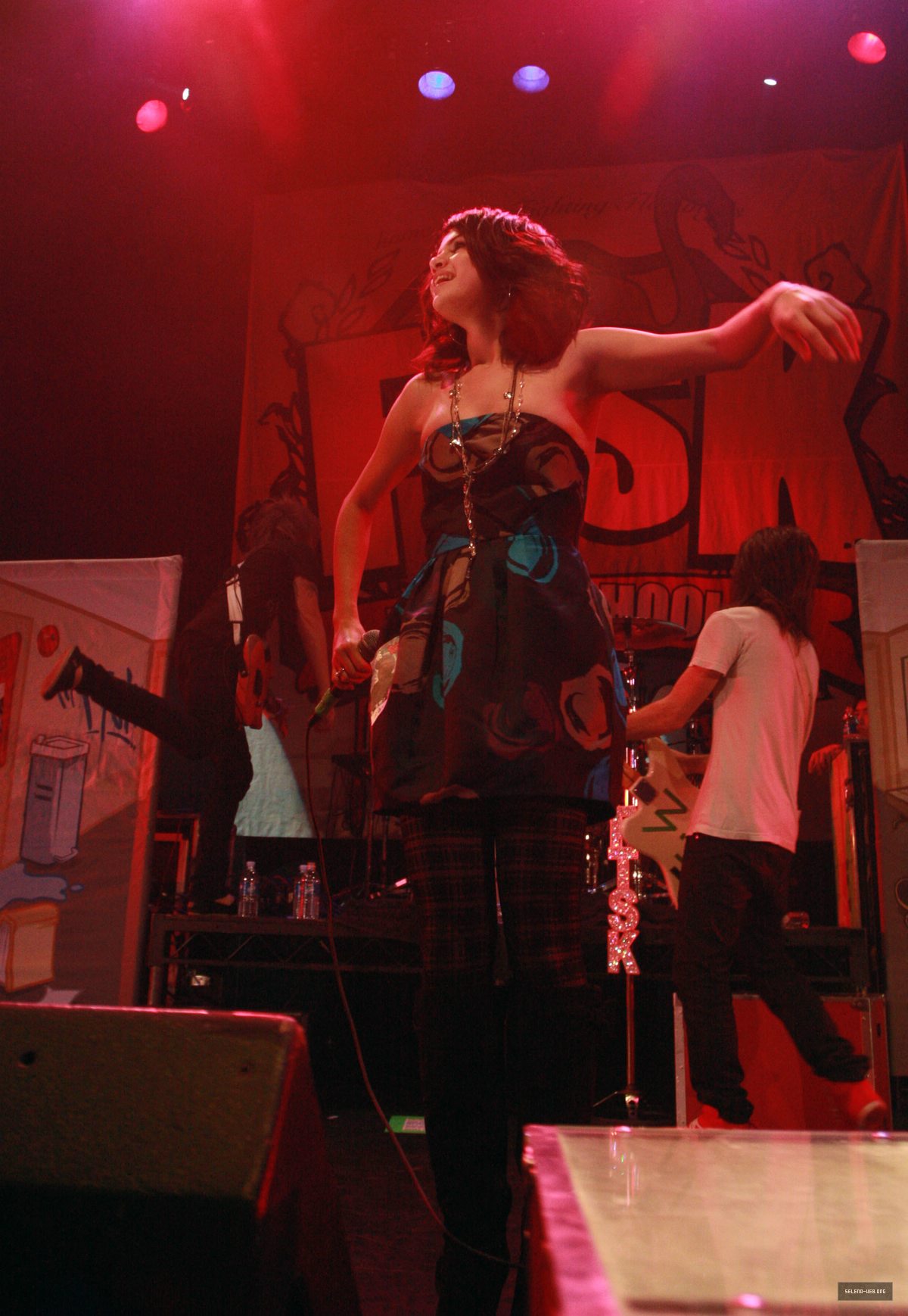 02.jpg
