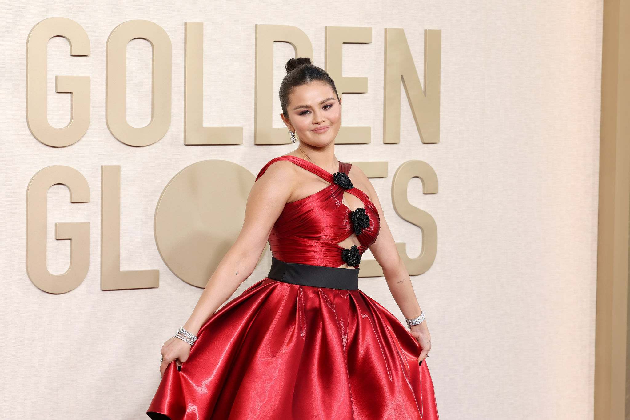 81st_Golden_Globe_Awards_-_Arrivals08.jpg