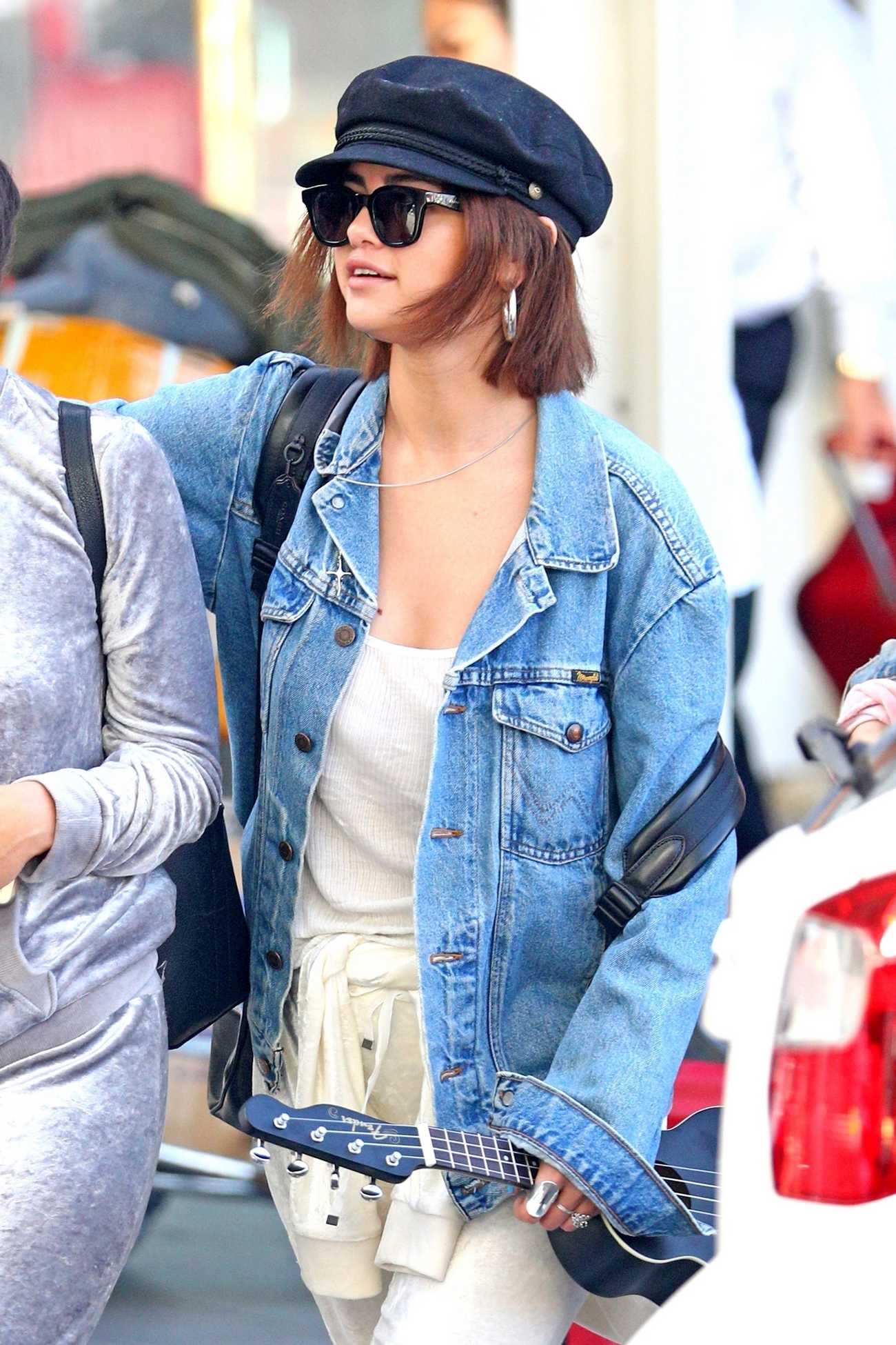 Arriving_in_Sydney2C_Australia_March_192C_2018-02.jpg