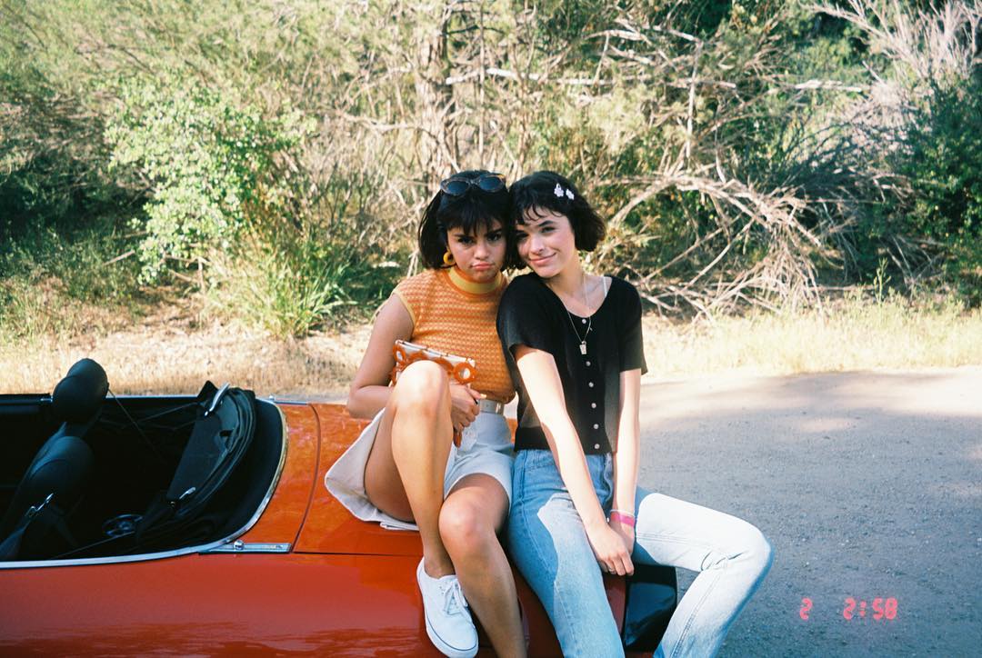 Back_To_You_-_on_the_set_03.jpg