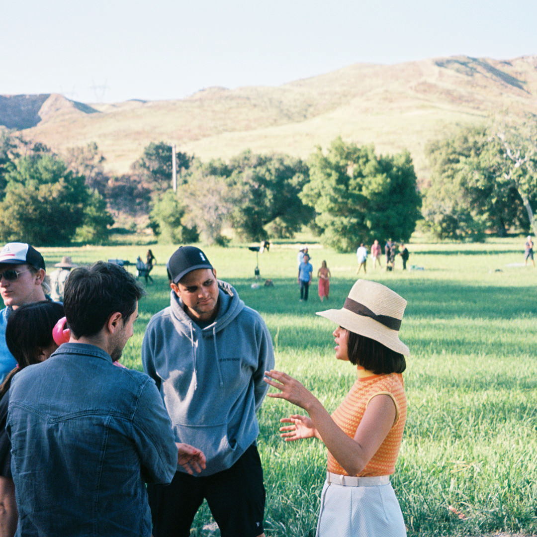 Back_To_You_-_on_the_set_11.jpg