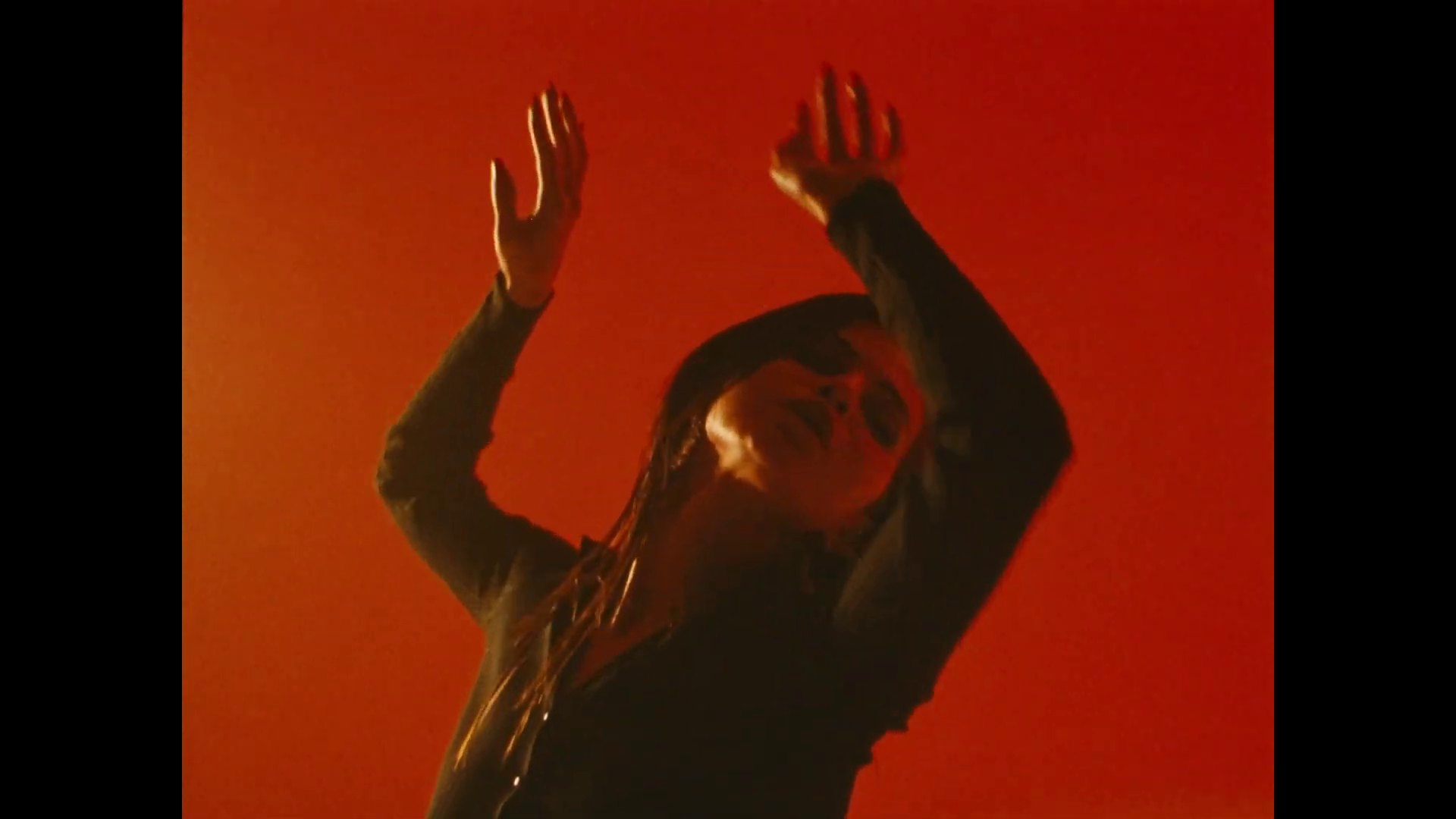 Baila_Conmigo_28Alternate_Video29_44.jpg