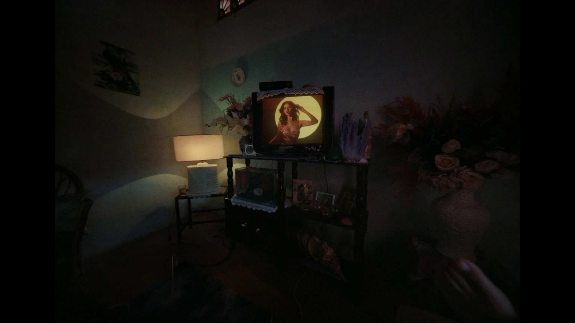 Baila_Conmigo_MV_02.jpg