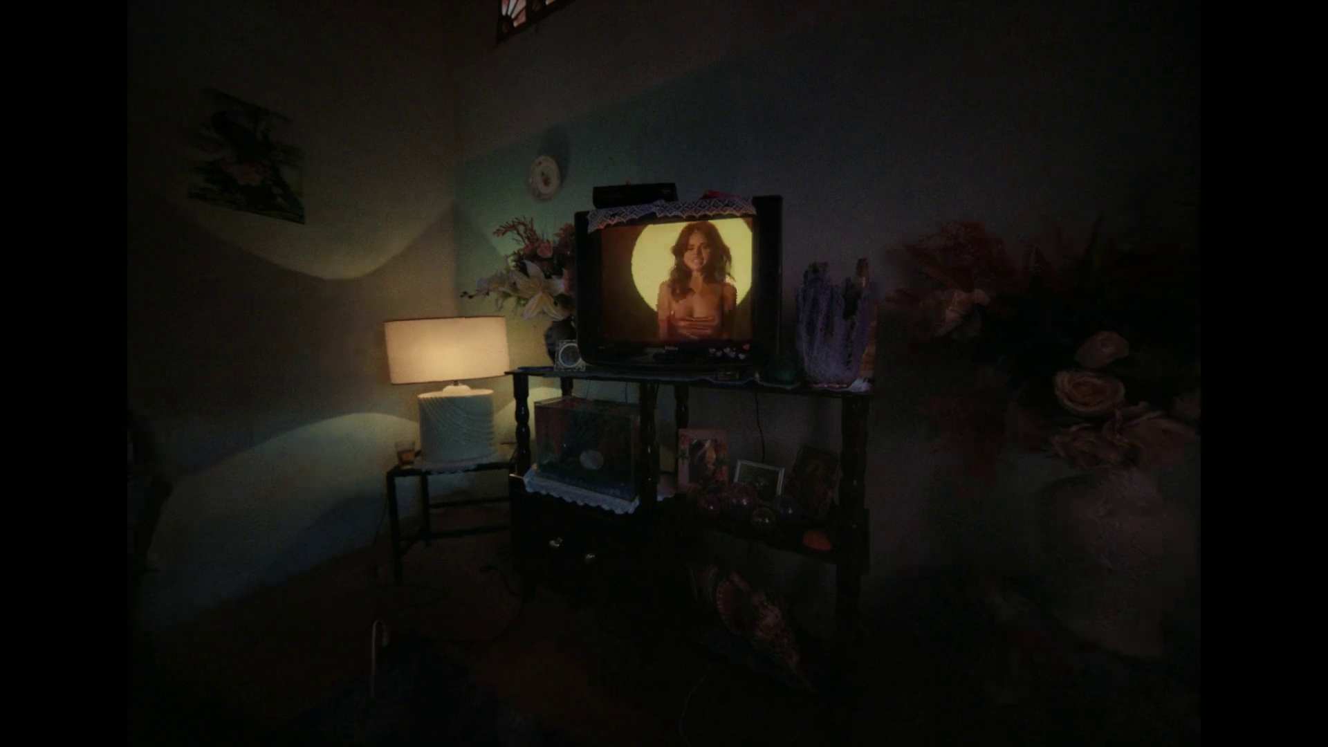 Baila_Conmigo_MV_04.jpg