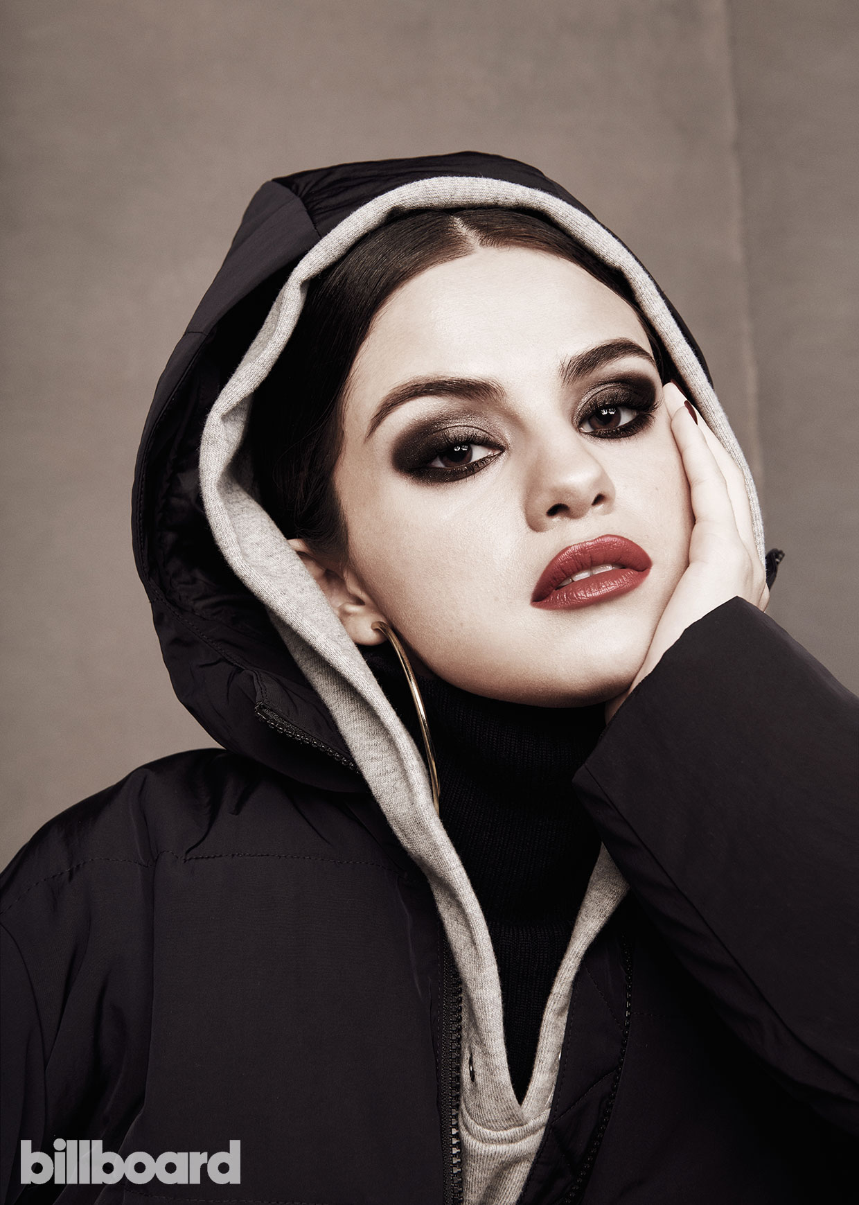 Billboard_Woman_of_the_Year_2017_03.jpg