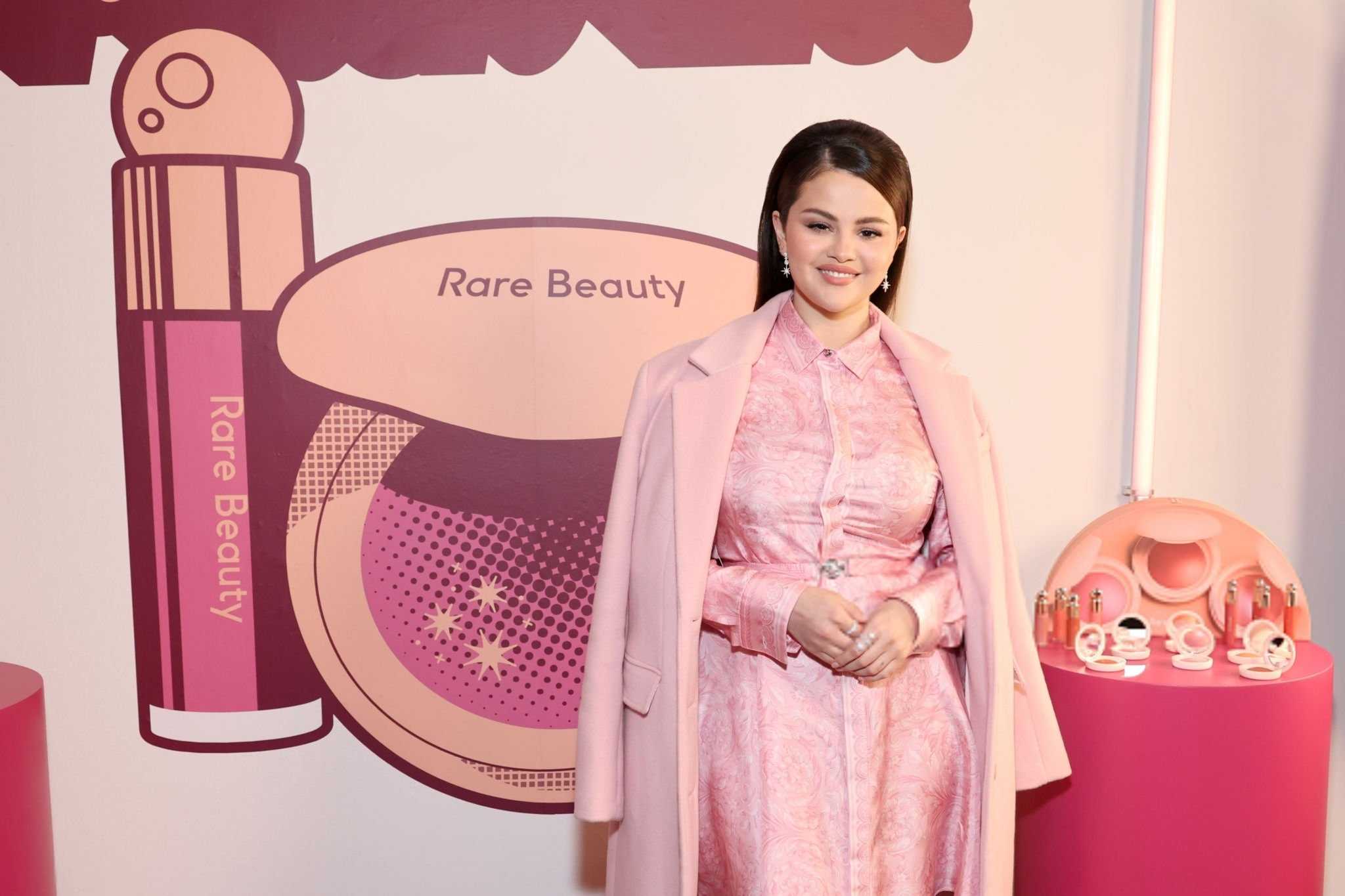 Celebrates_the_Launch_Of_Rare_Beauty_s_Soft_Pinch_Luminous_Powder_Blush_Collection_05.jpg