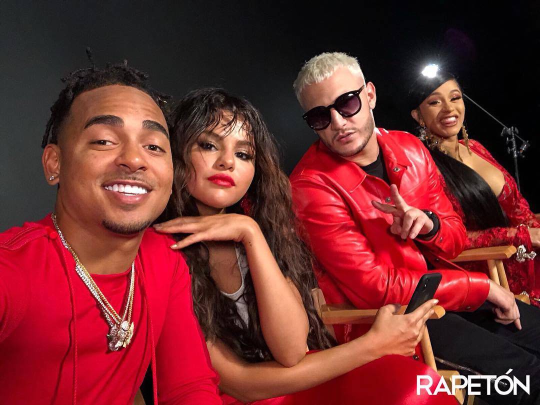 DJ_Snake_Ft__Selena_Gomez2C_Cardi_B___Ozuna_01.jpg