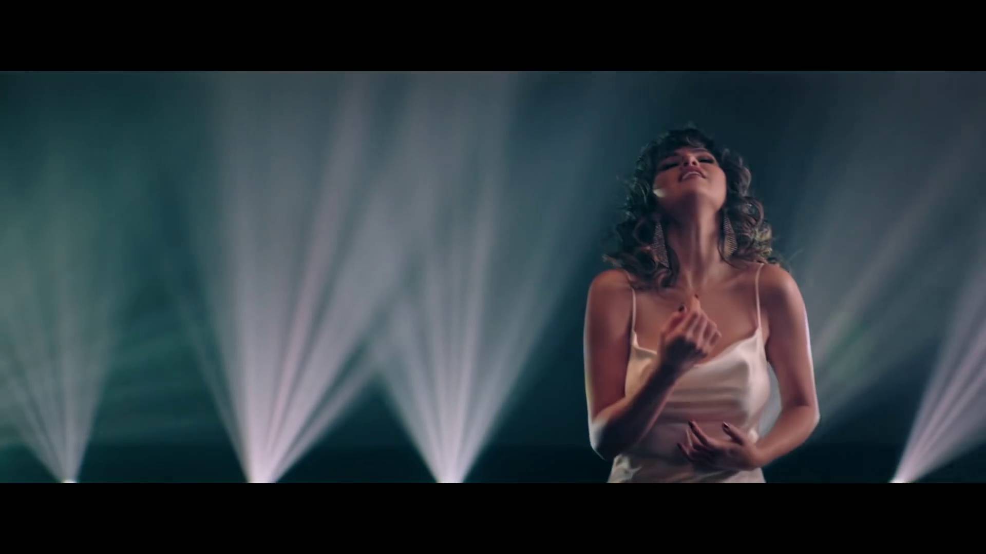 Dance_Again_MV-70.jpg