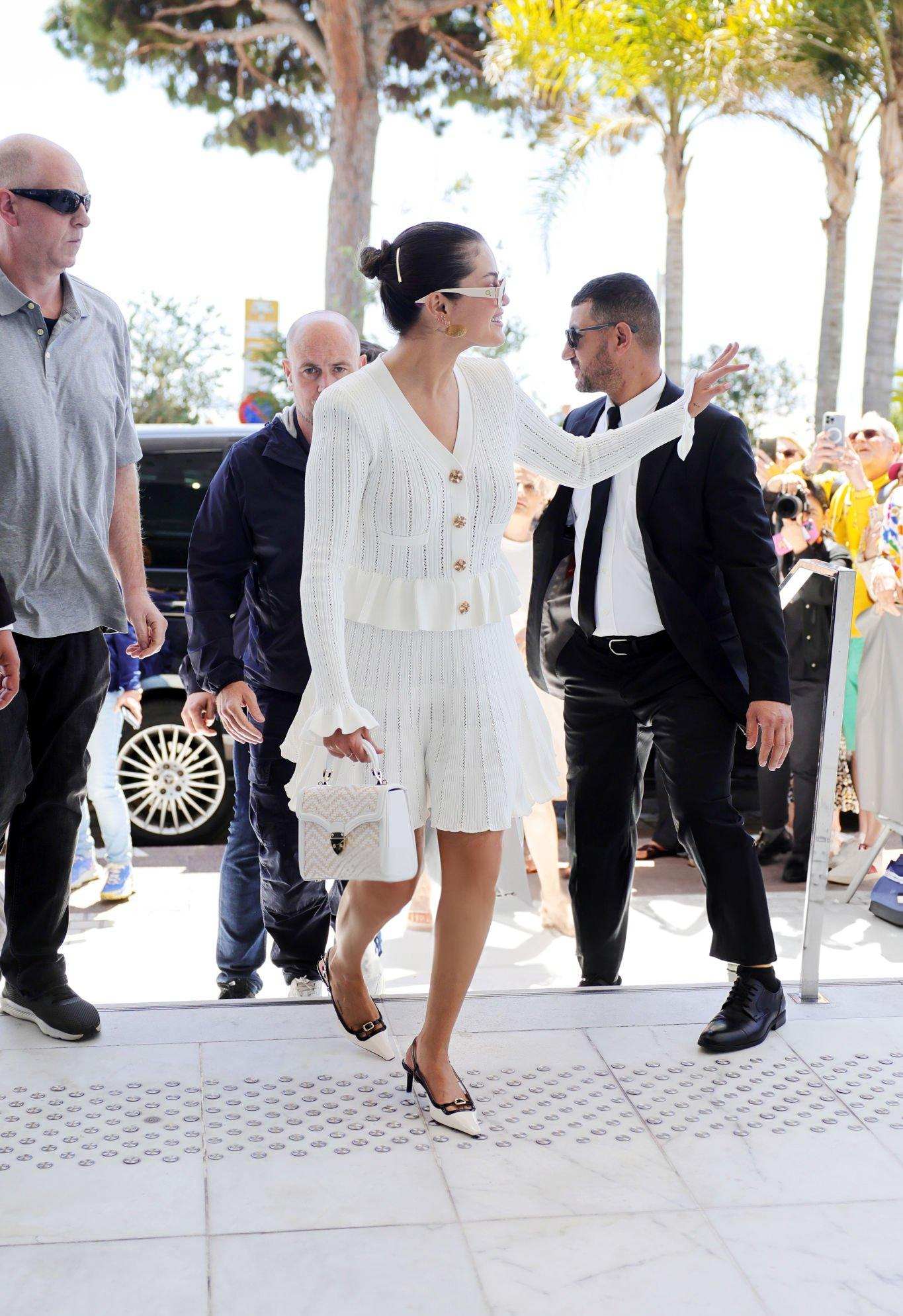 Day_4_-_The_77th_Annual_Cannes_Film_Festival_-_May_17_05.jpg