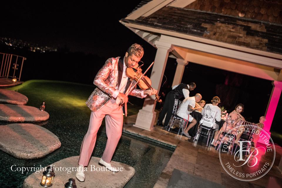 Jeremy_Bieber_s_Wedding-01.jpg
