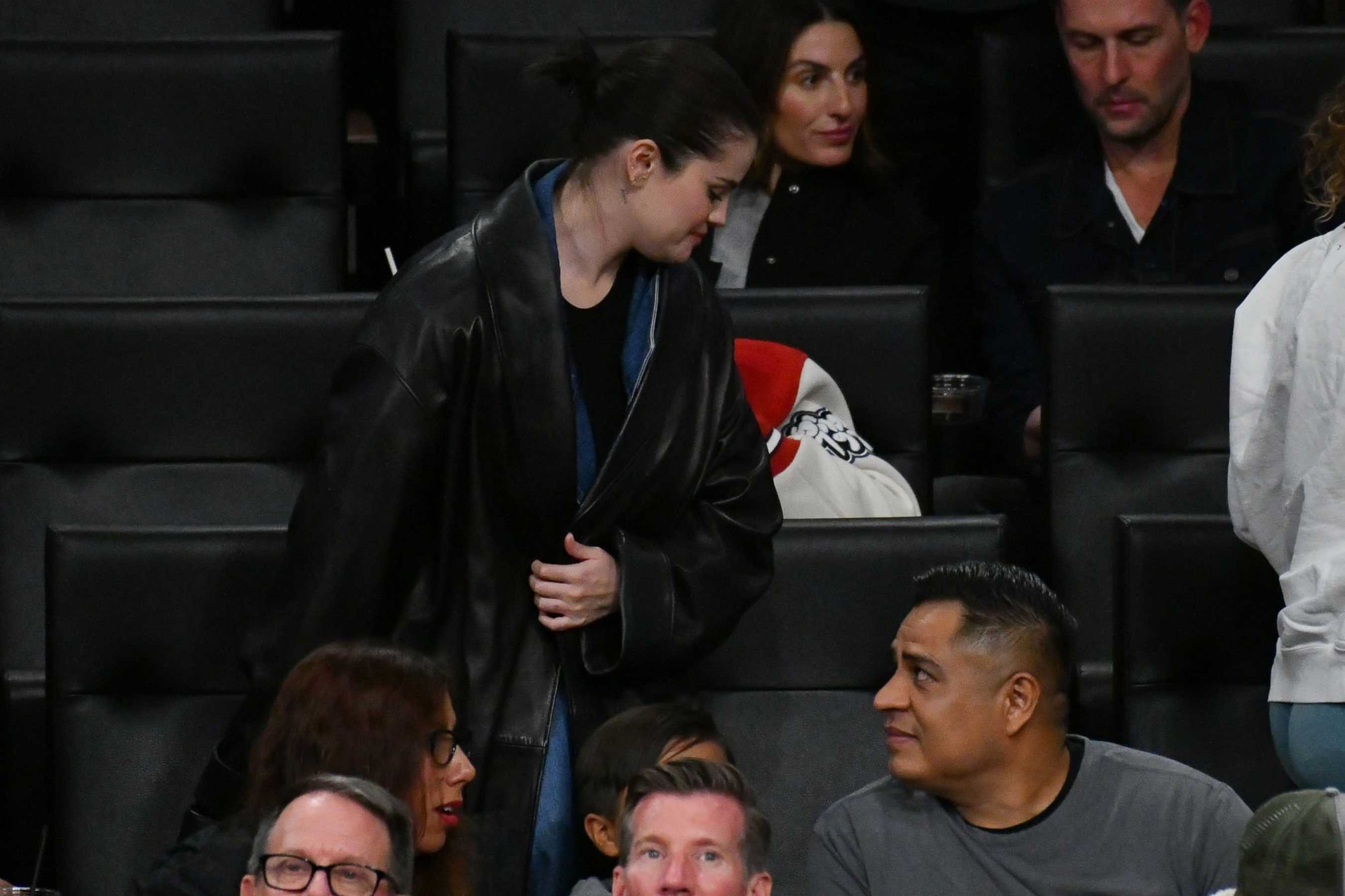 Los_Angeles_Lakers_Game_28329.jpg