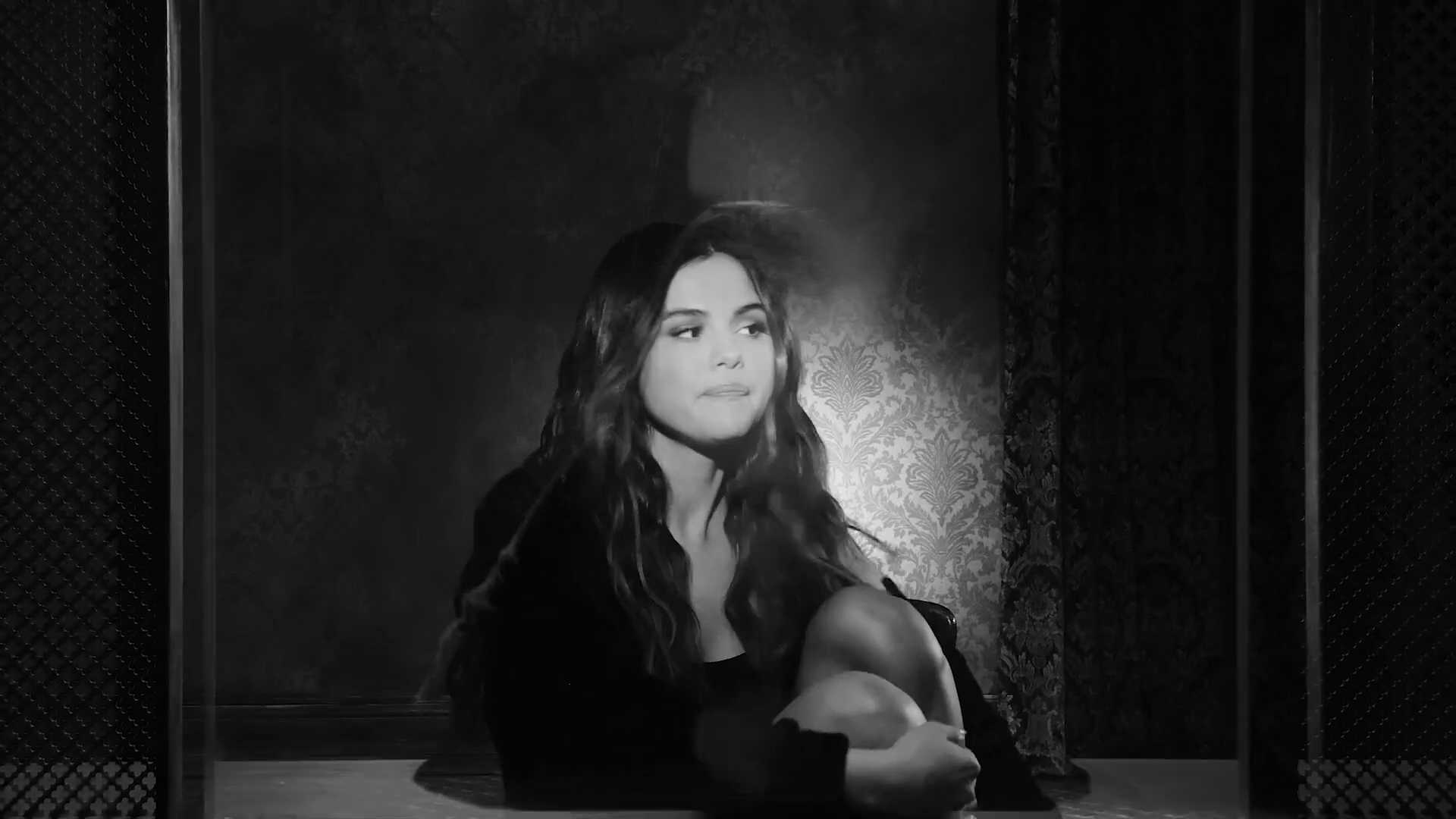LoseYouToLoveMe_MV-03.jpg