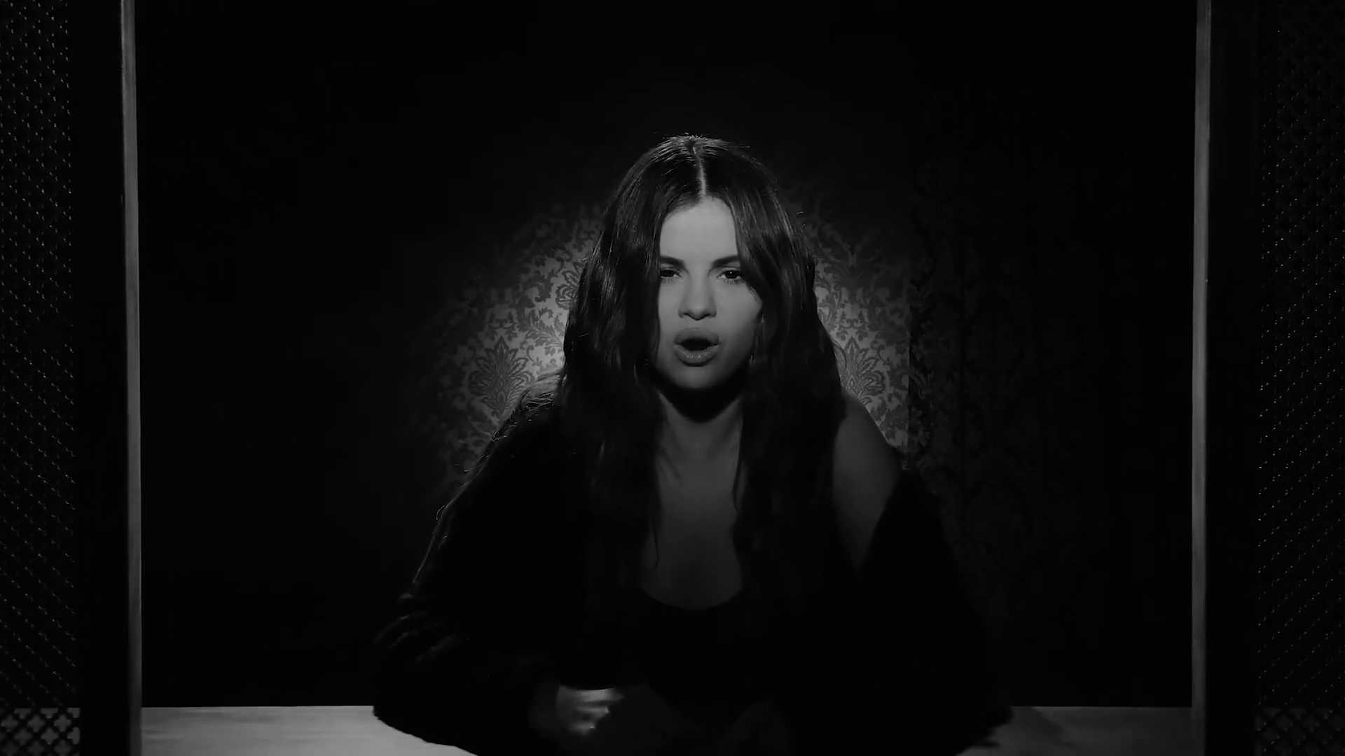LoseYouToLoveMe_MV-11.jpg