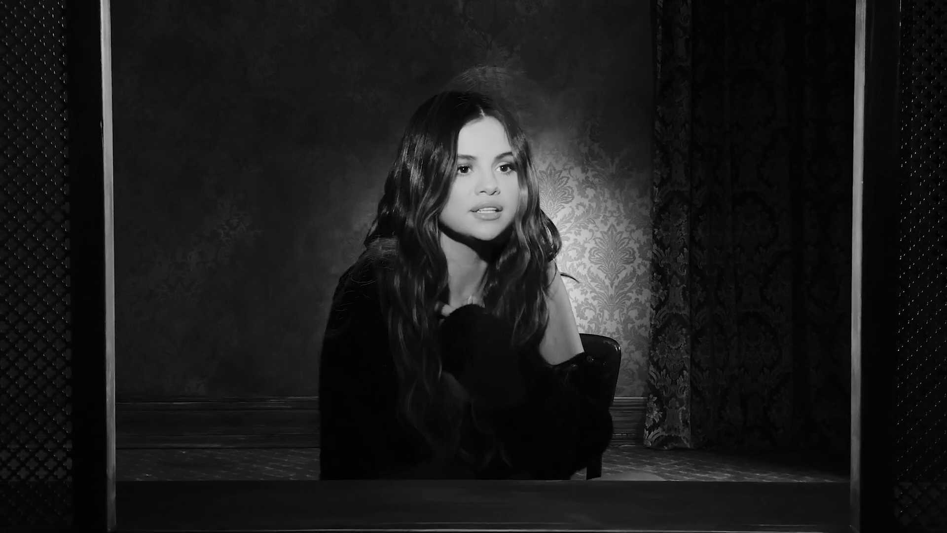 LoseYouToLoveMe_MV-35.jpg