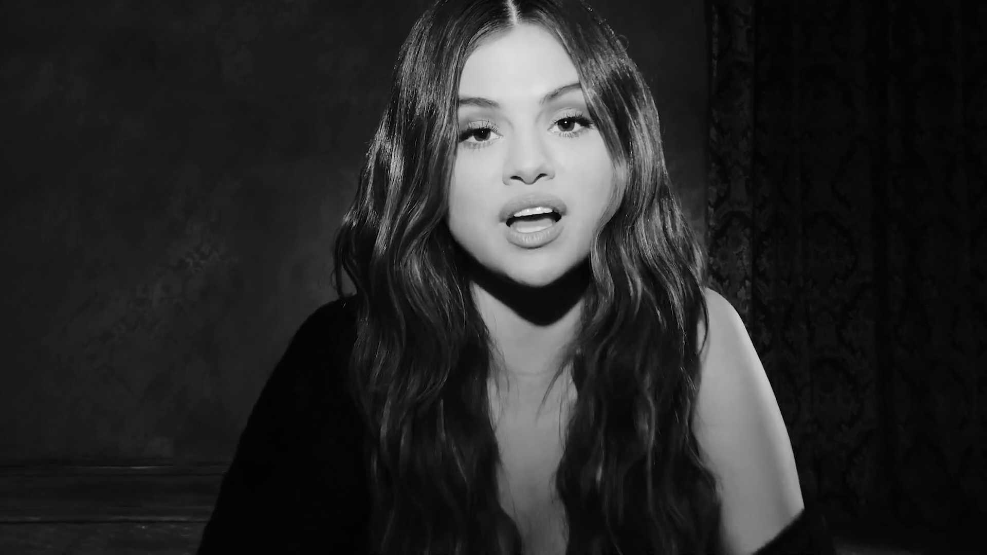 LoseYouToLoveMe_MV-45.jpg