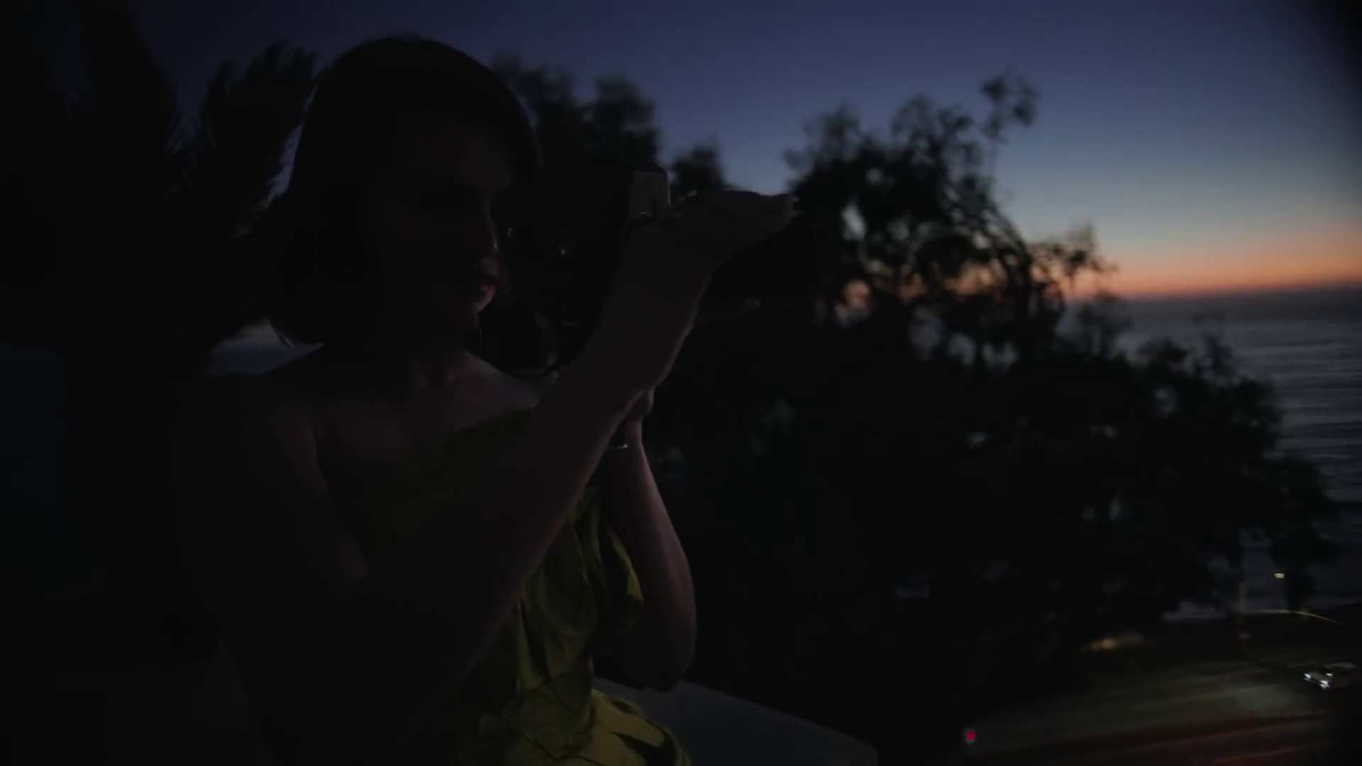 Love_On_Screen_Captures_169.jpg