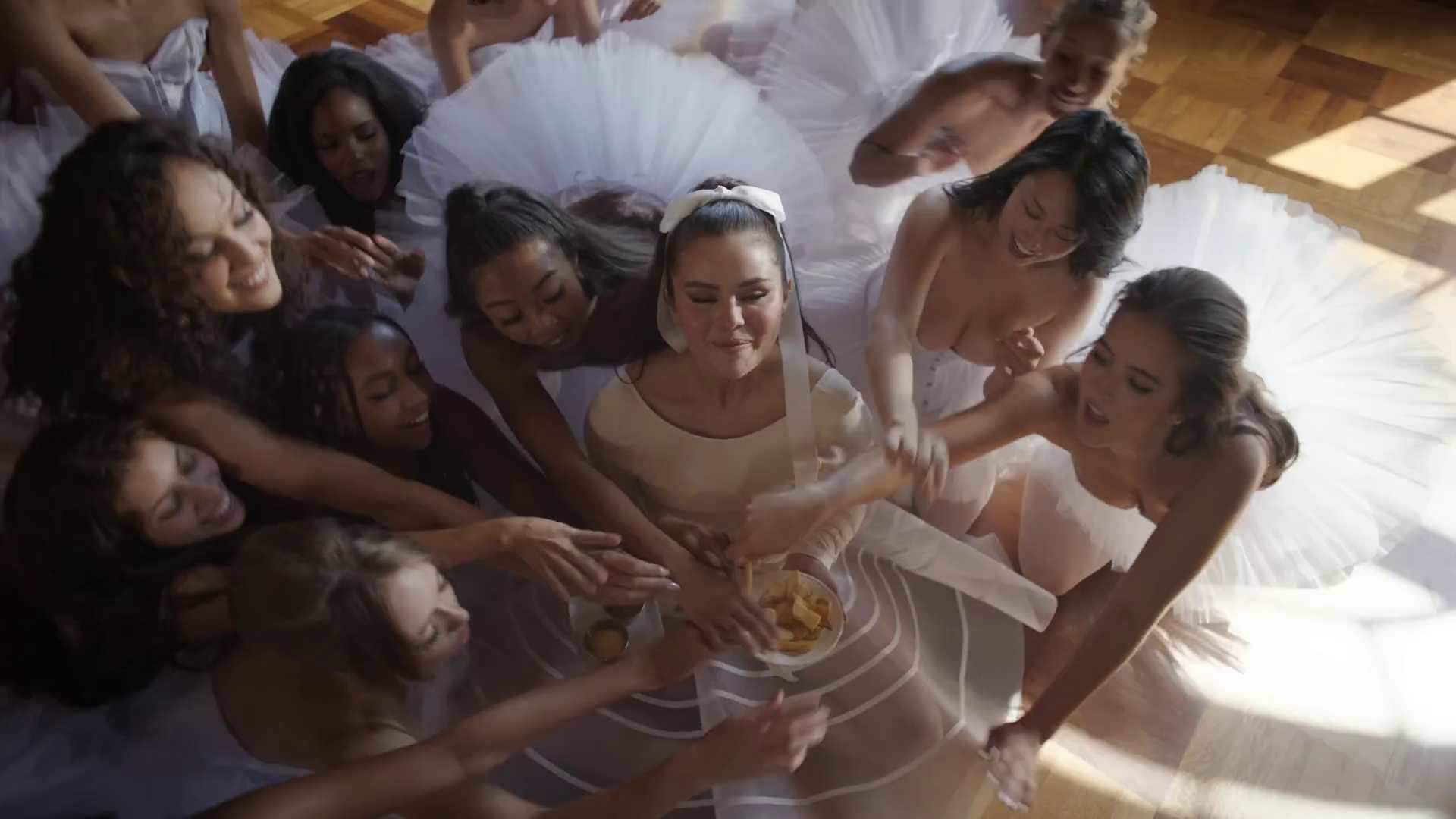 Love_On_Screen_Captures_171.jpg