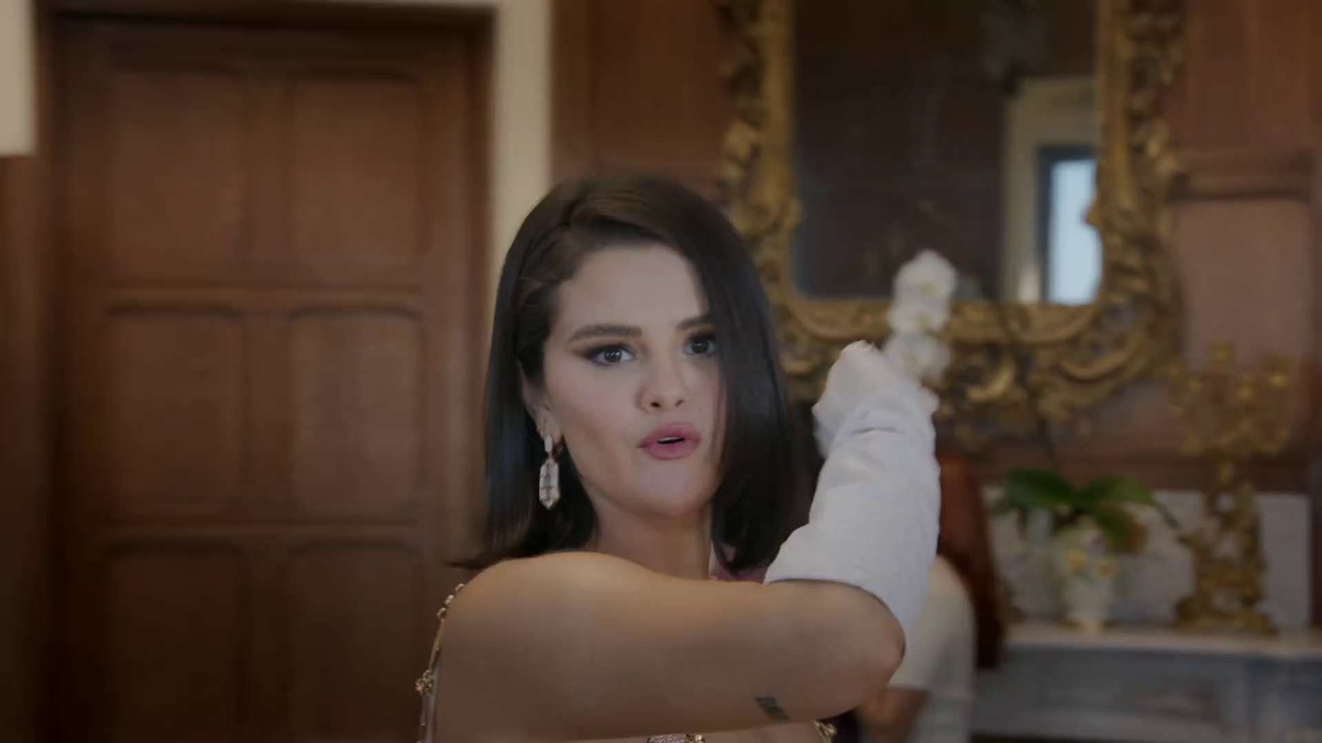 Love_On_Screen_Captures_20~0.jpg