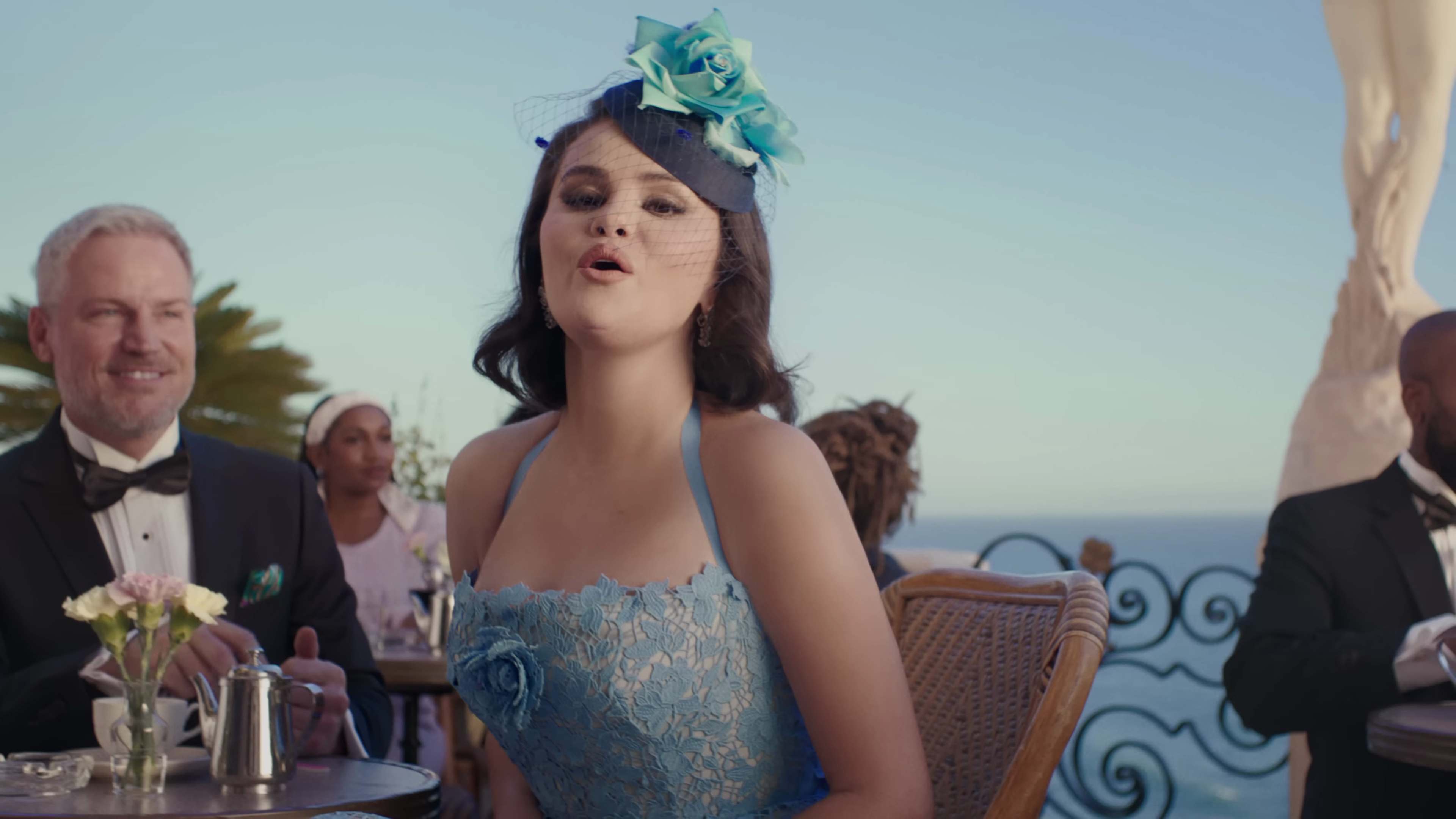 Love_On_Screen_Captures_25.jpg