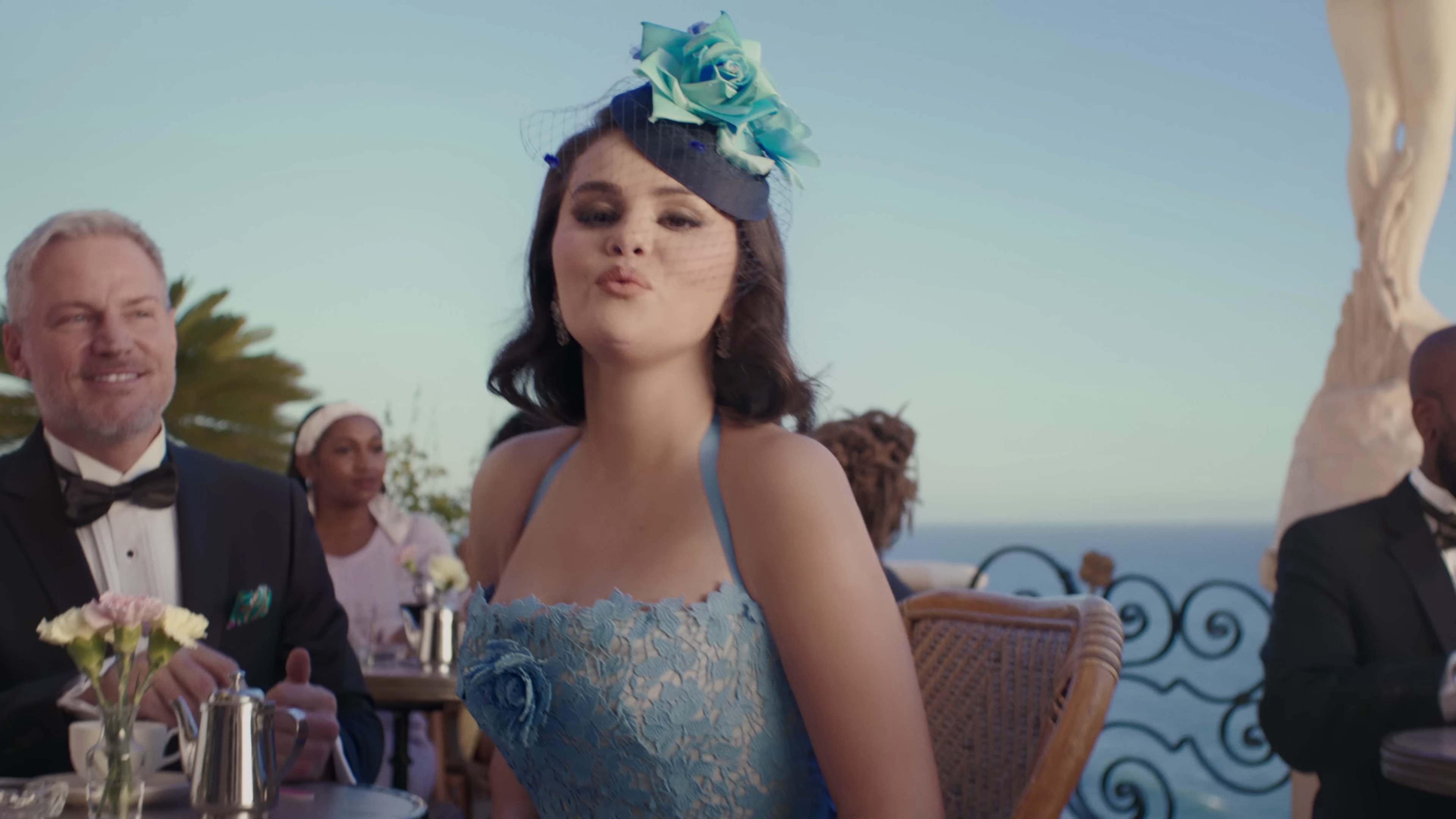 Love_On_Screen_Captures_26.jpg