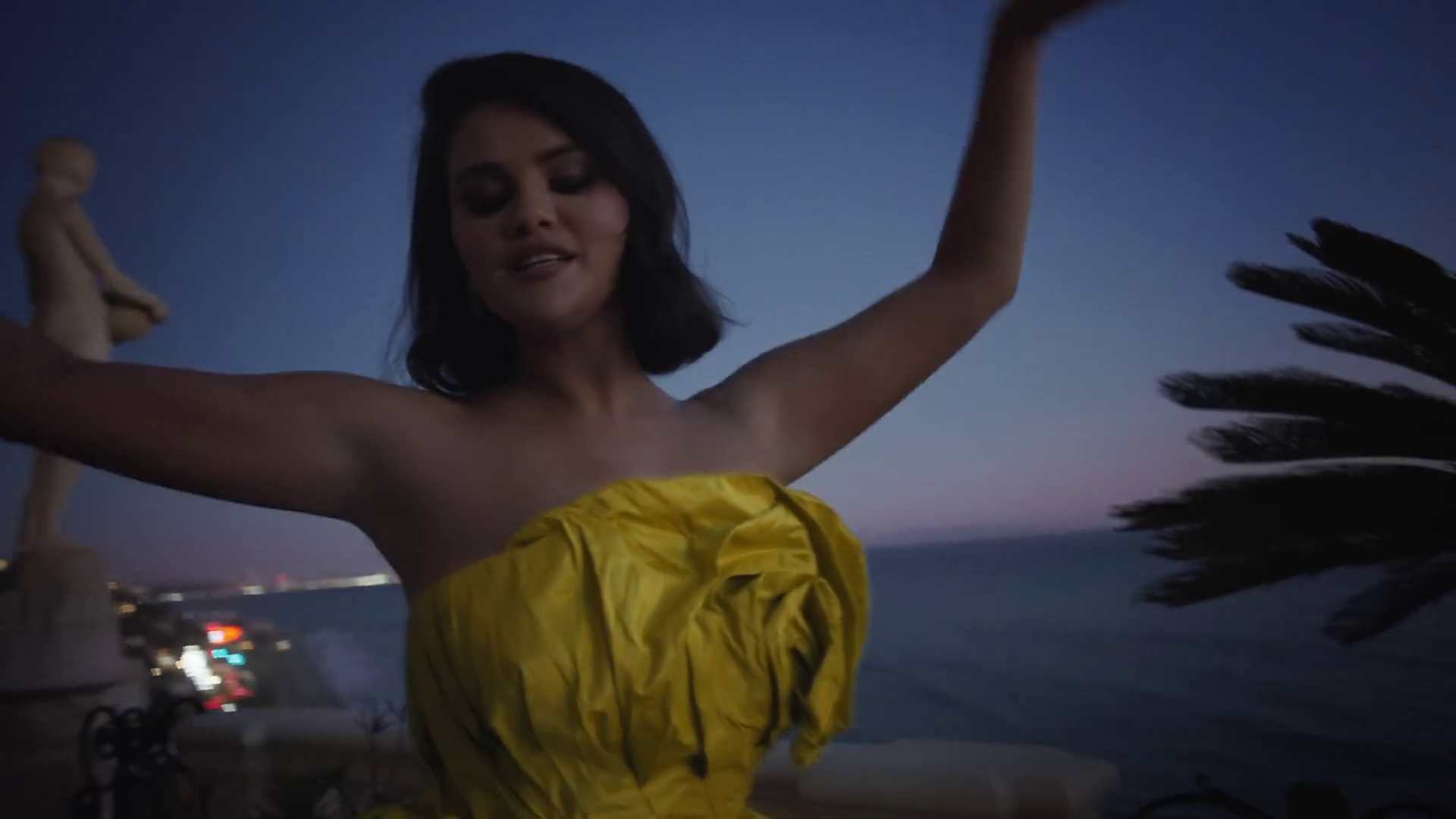 Love_On_Screen_Captures_92.jpg