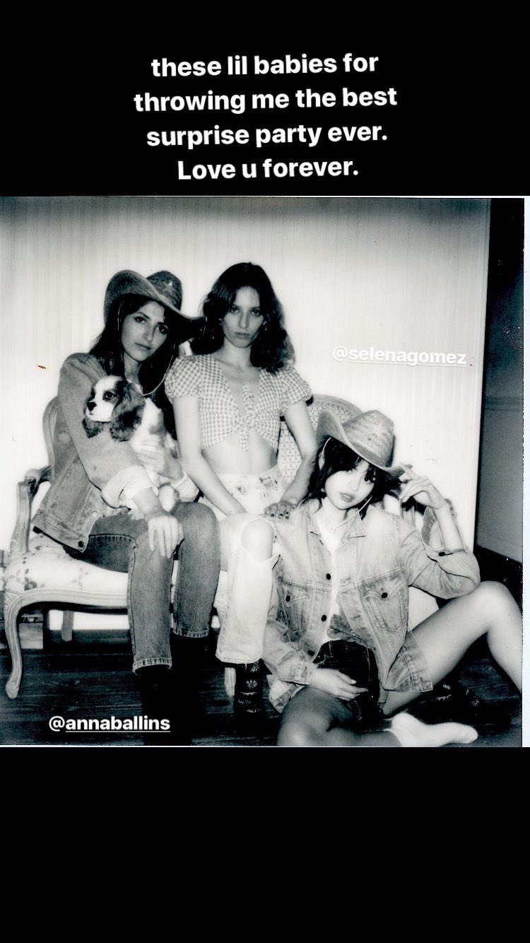 Petra_Collins_01~0.jpg