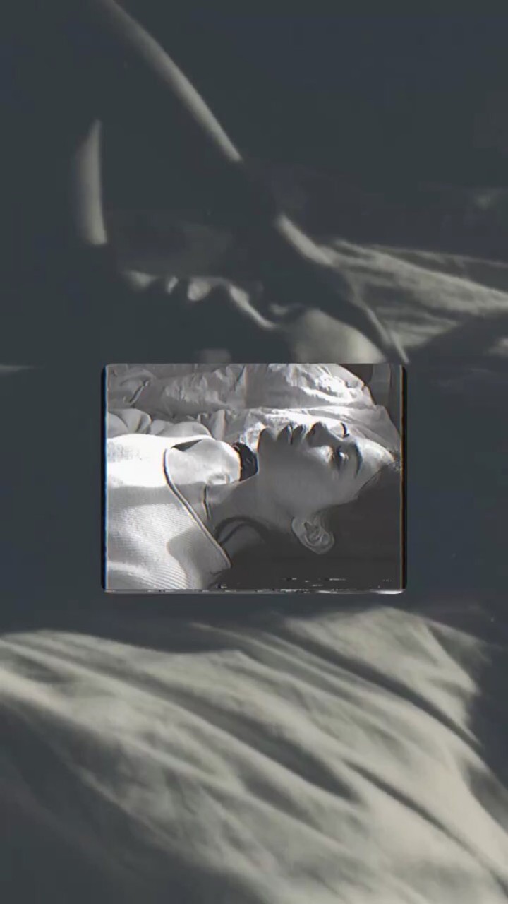 Petra_Collins_2019-08.jpg