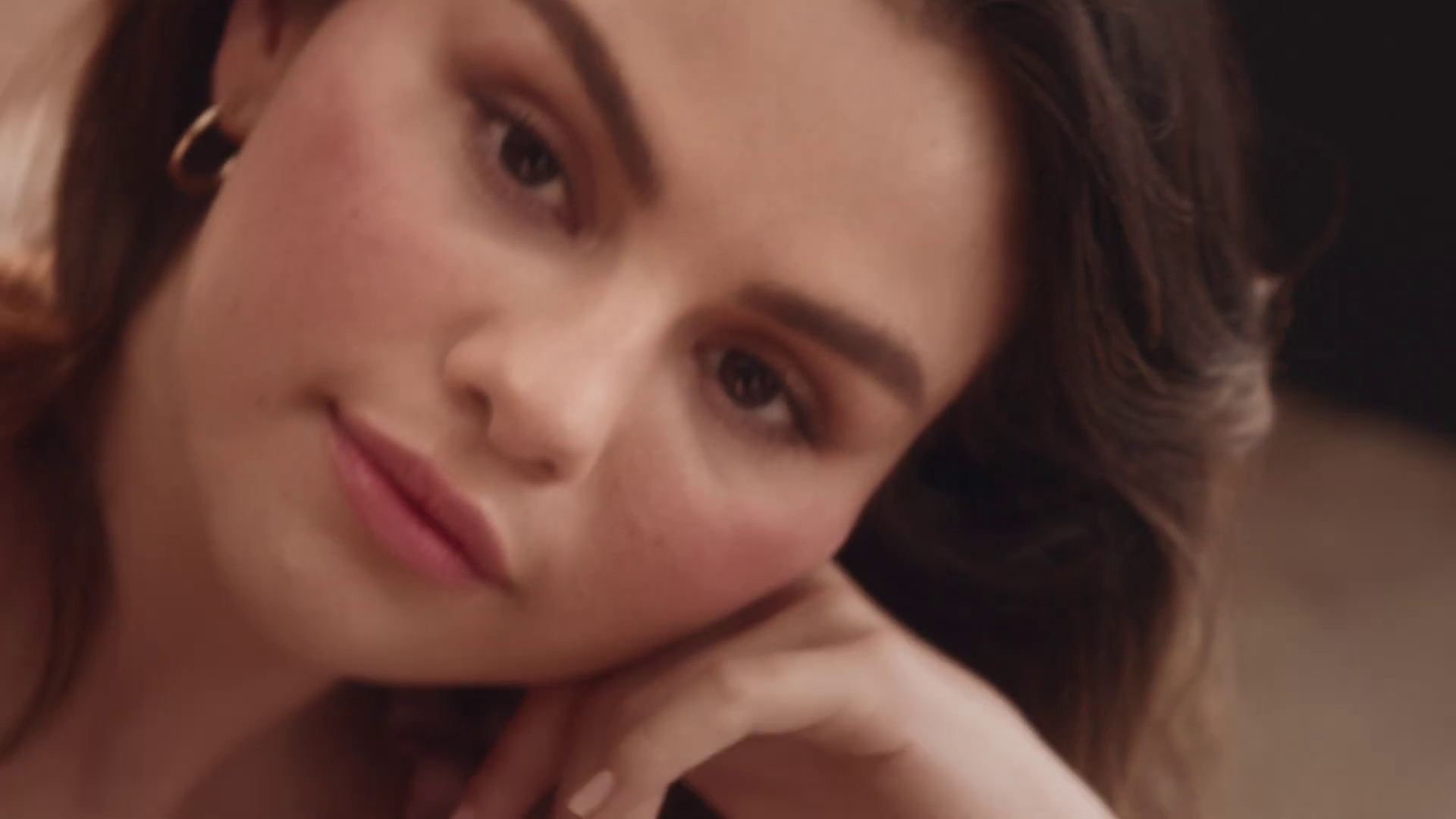 Rare_Beauty_Promo-06.jpg