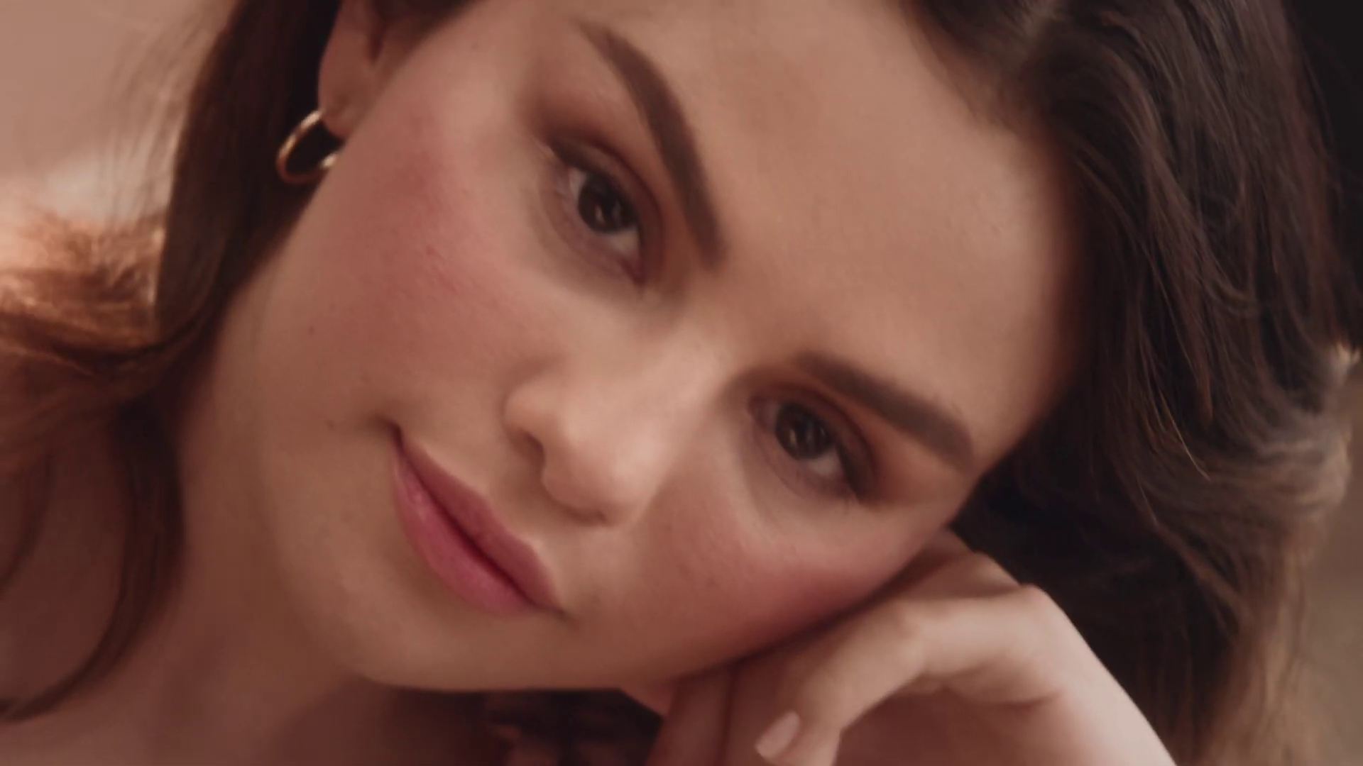 Rare_Beauty_Promo-07.jpg