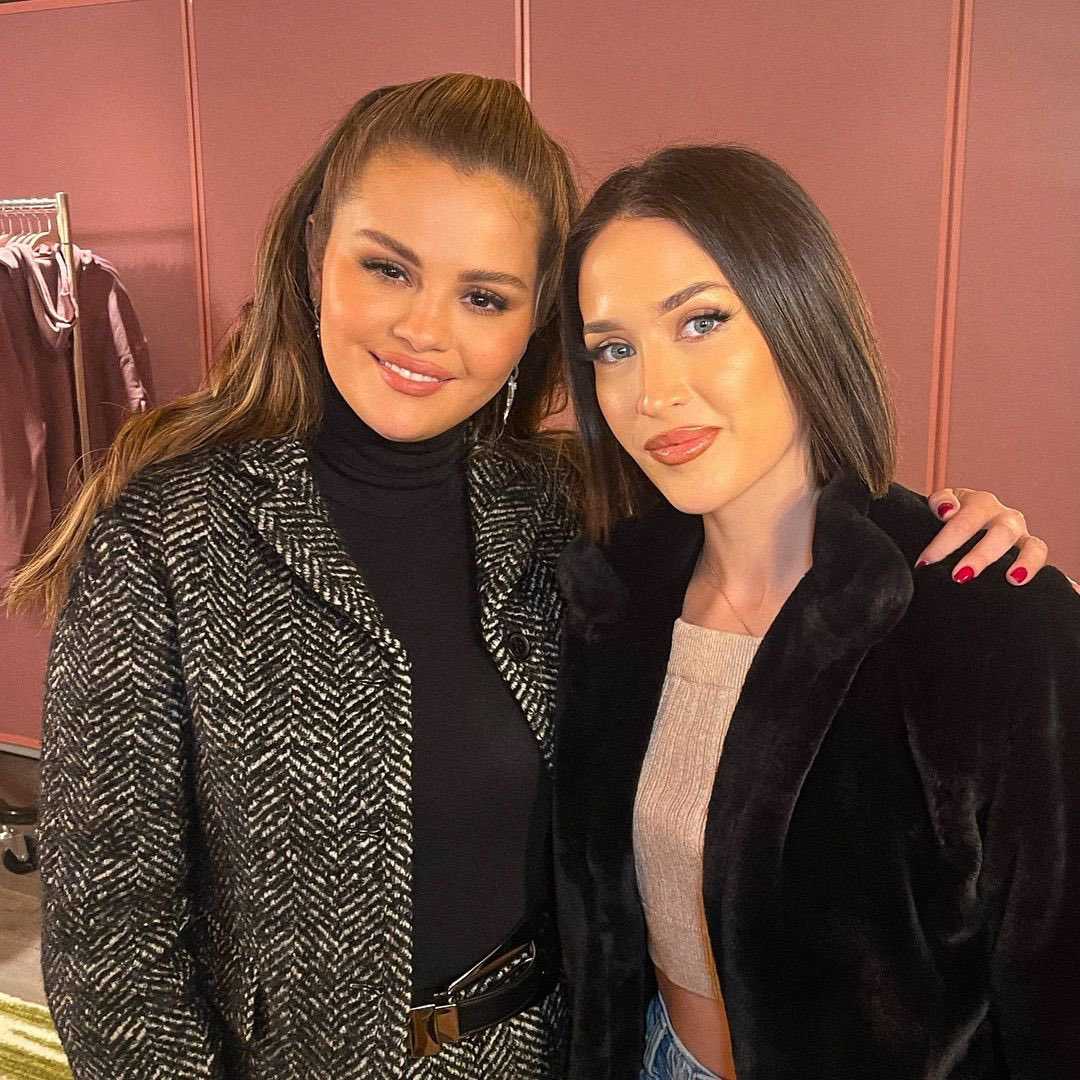 Rare_Beauty_event_in_New_York_-_December_1107.jpg