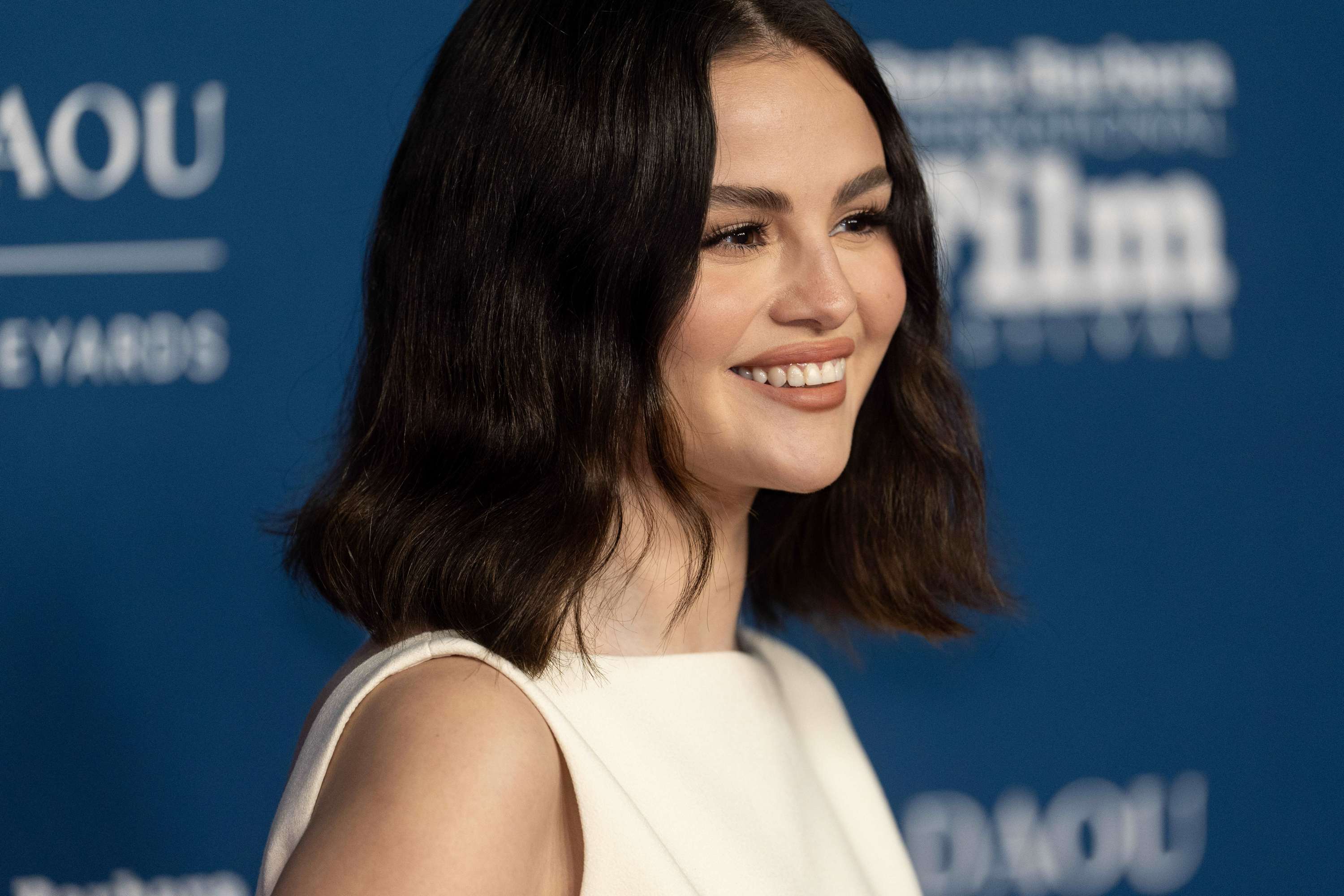 Selena_Gomez_-_40th_Annual_Santa_Barbara_International_Film_Festival_Virtuosos_Award_February_92C_2025_13.jpg