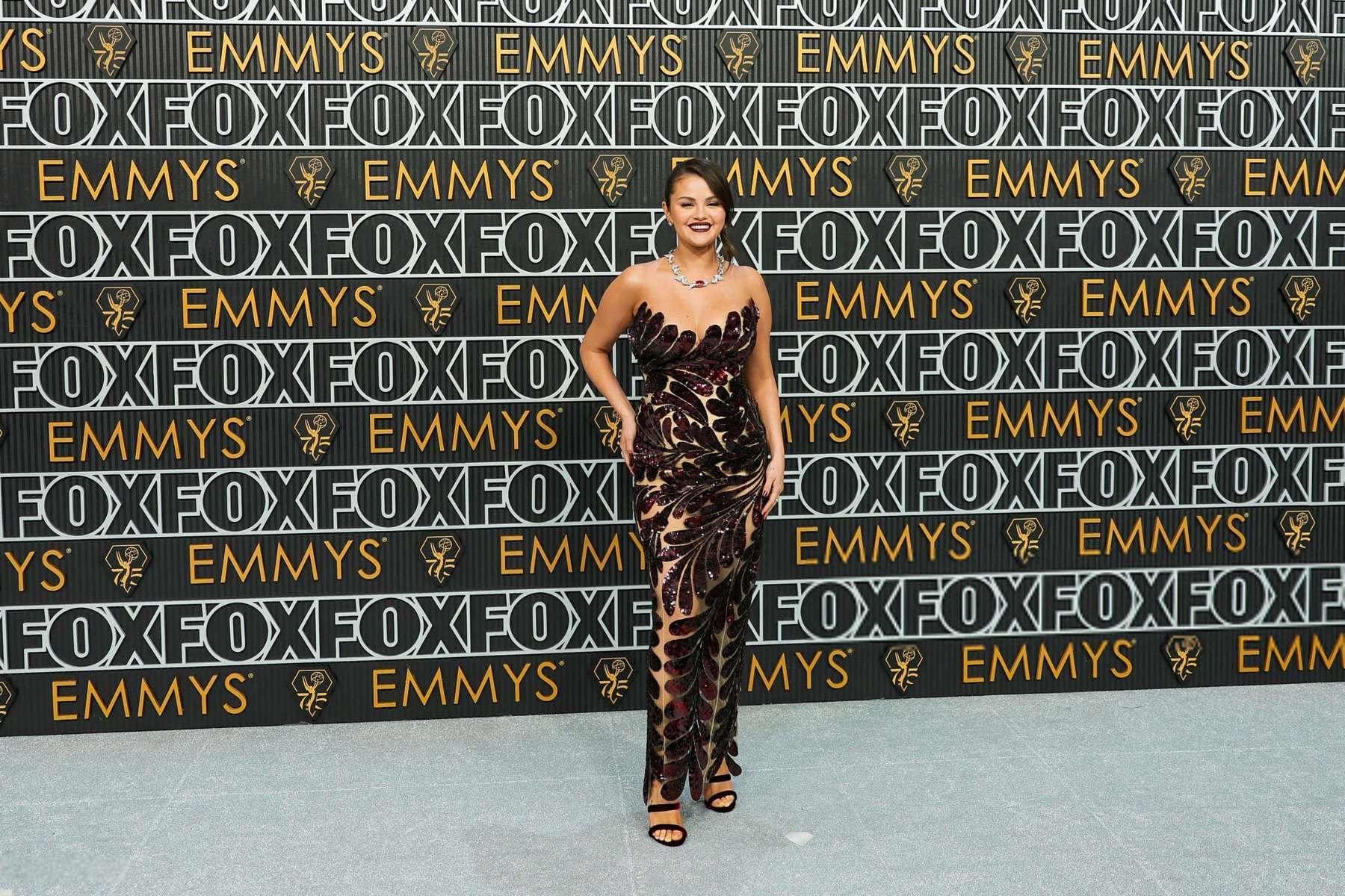Selena_Gomez_-_75th_Primetime_Emmy_Awards_at_the_Peacock_Theater2C_Los_Angeles_CA_-_January_152C_202418.jpg
