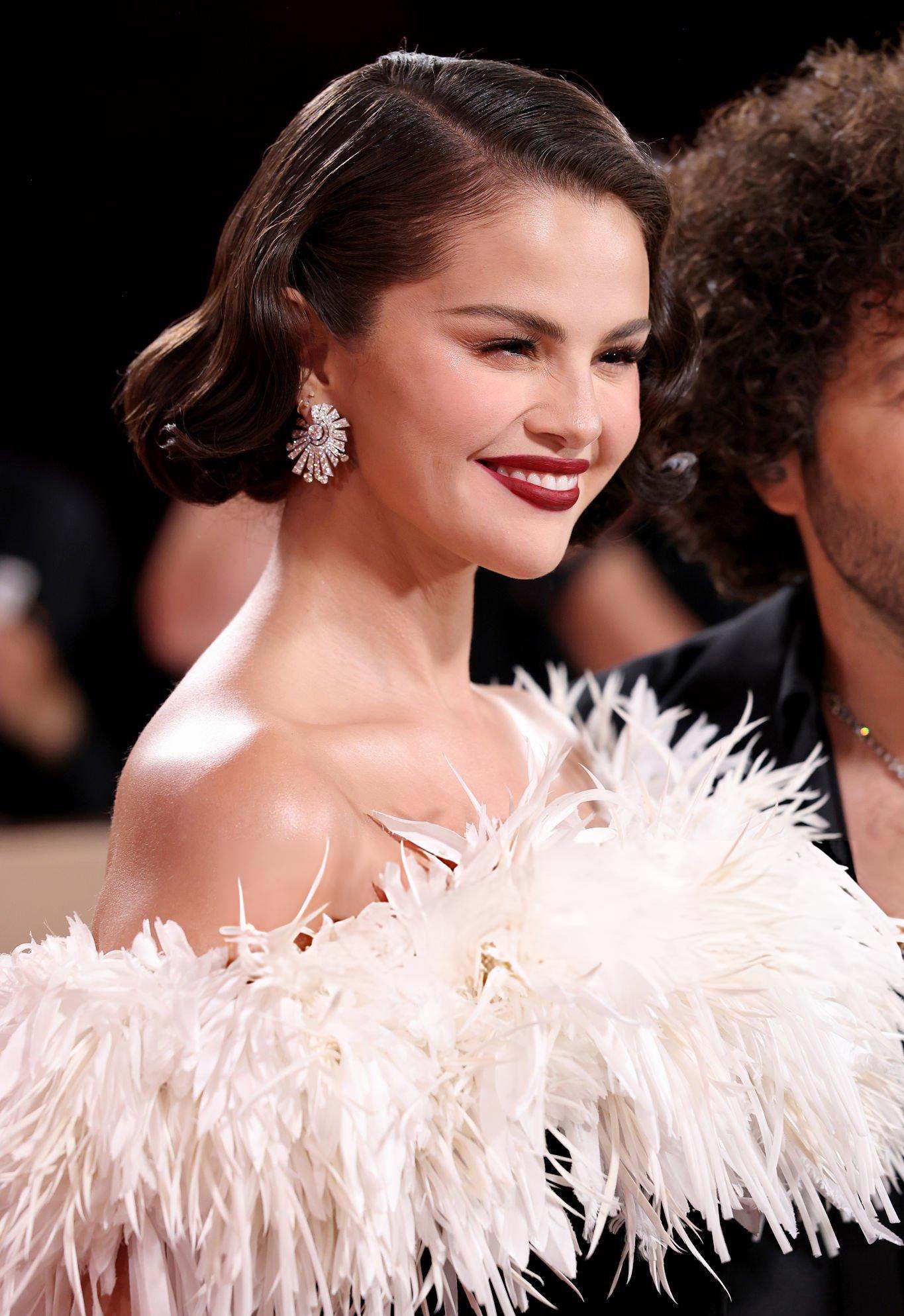 Selena_Gomez_-_83rd_annual_Golden_Globe_Awards_-_January_112C_2026_54.jpg