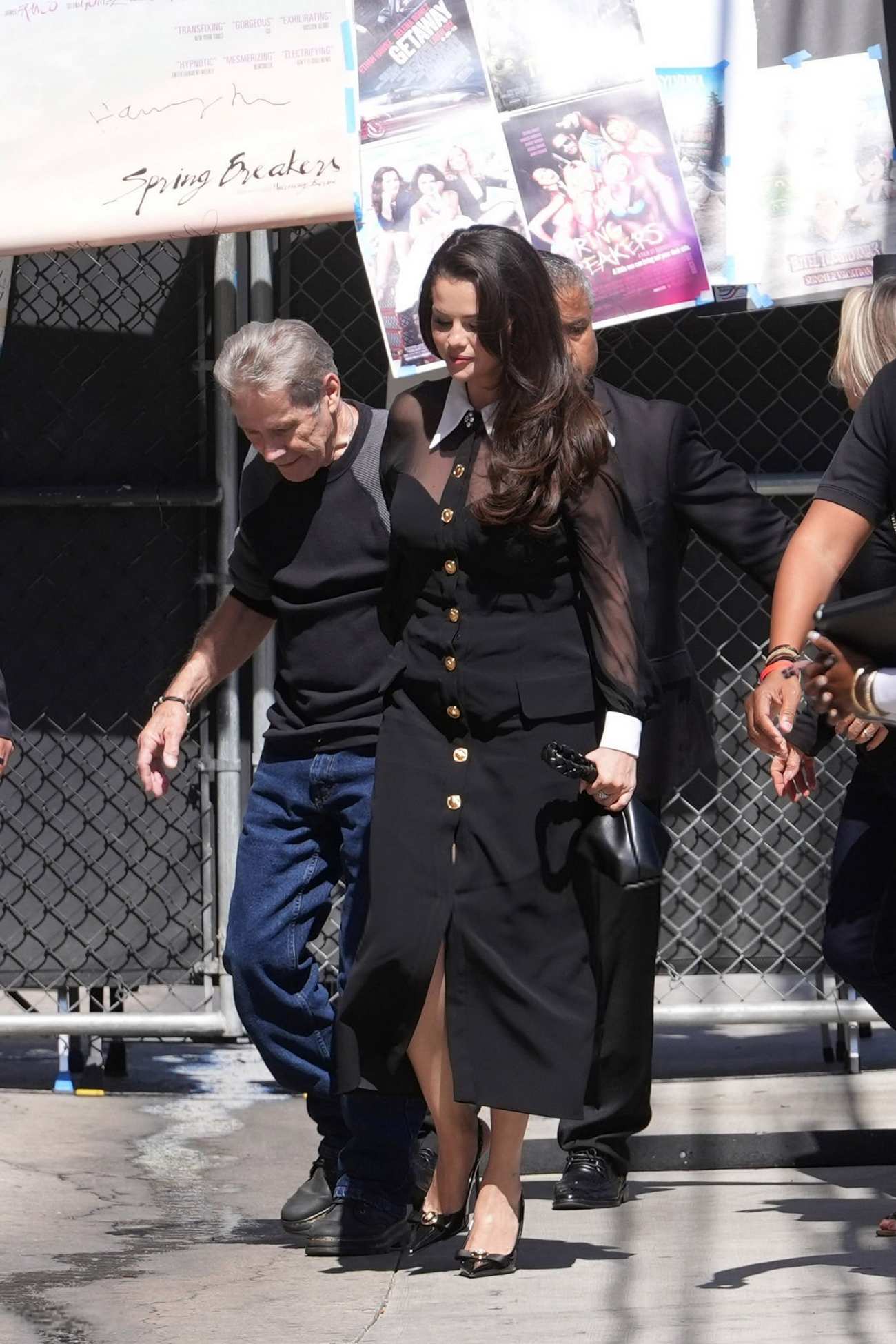 Selena_Gomez_-_Arrives_for_a_taping_of_Jimmy_Kimmel_Live_in_Los_Angeles_June_262C_2024_03.jpg