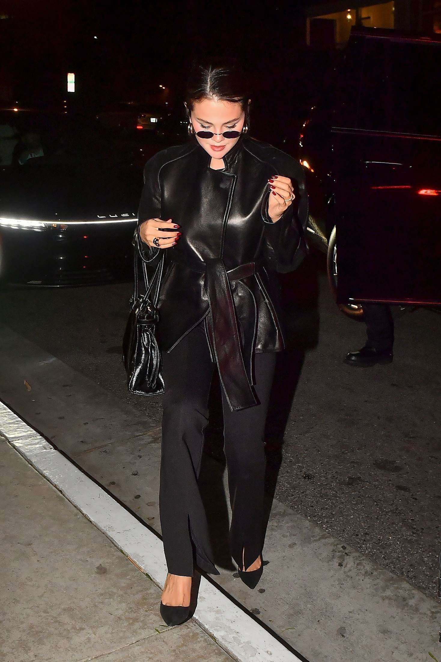 Selena_Gomez_-_At_Brooks_Nader27s_birthday_dinner_at_San_Vicente_Bungalows2C_West_Hollywood_CA_-_February_72C_2026_06.jpg