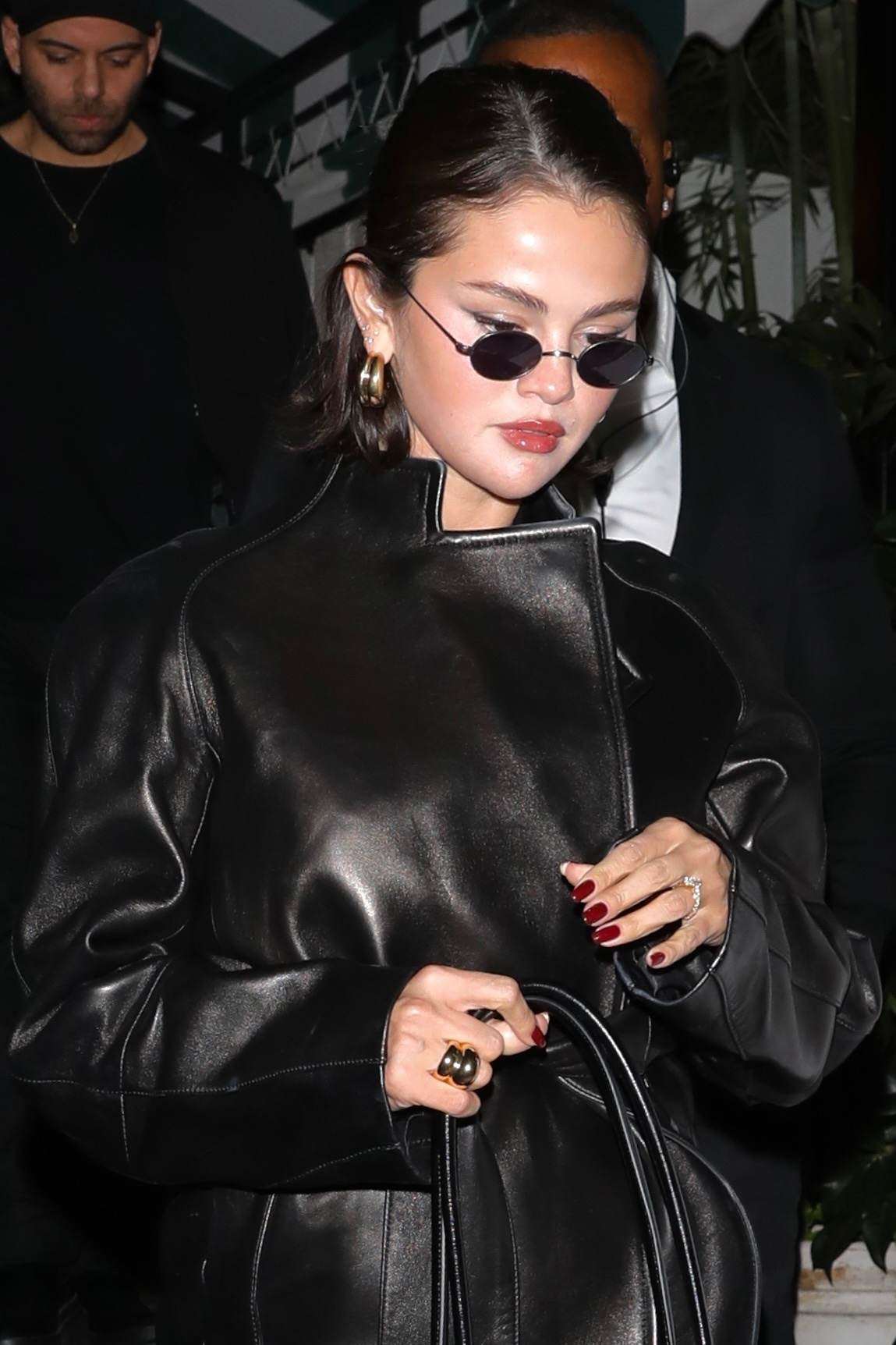 Selena_Gomez_-_At_Brooks_Nader27s_birthday_dinner_at_San_Vicente_Bungalows2C_West_Hollywood_CA_-_February_72C_2026_08.jpg