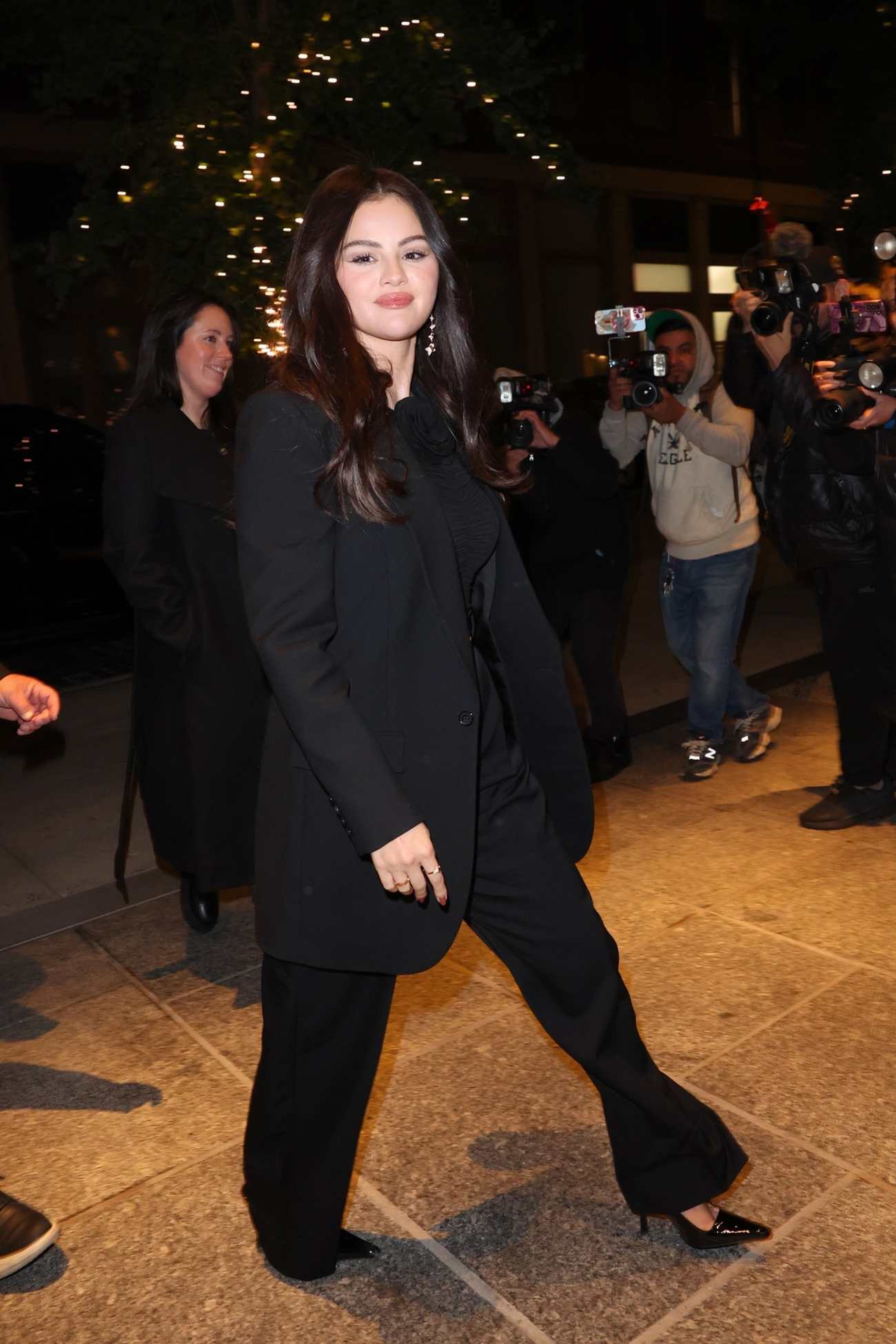 Selena_Gomez_-_Attends_a_Q_A_for_22Emilia_Perez22_at_the_Lincoln_Center_in_New_York_City_October_162C_2024_08.jpg