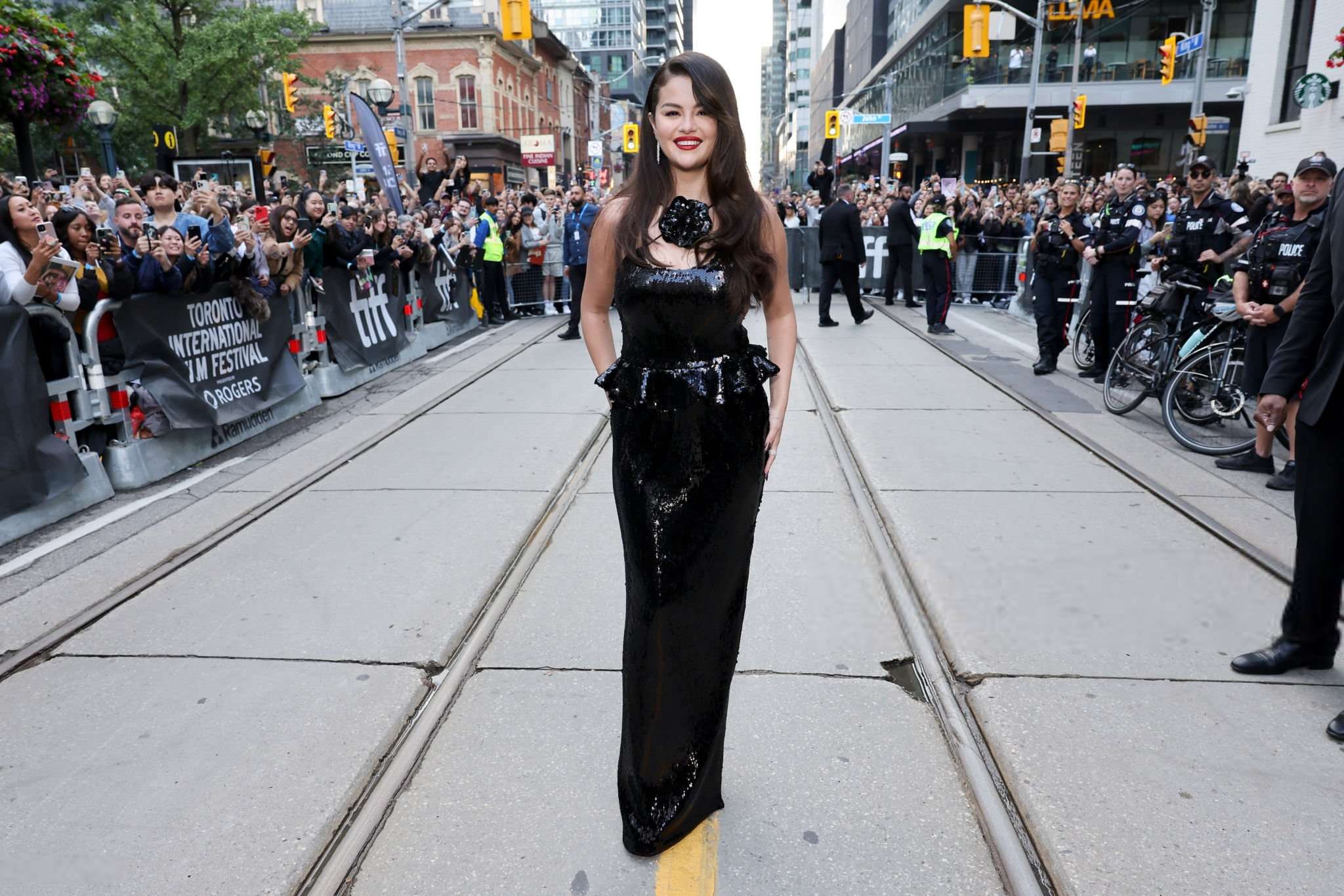 Selena_Gomez_-_Attends_the_premiere_of_Emilia_Perez_in_the_Toronto_International_Film_Festival__September_92C_2024_18.jpg