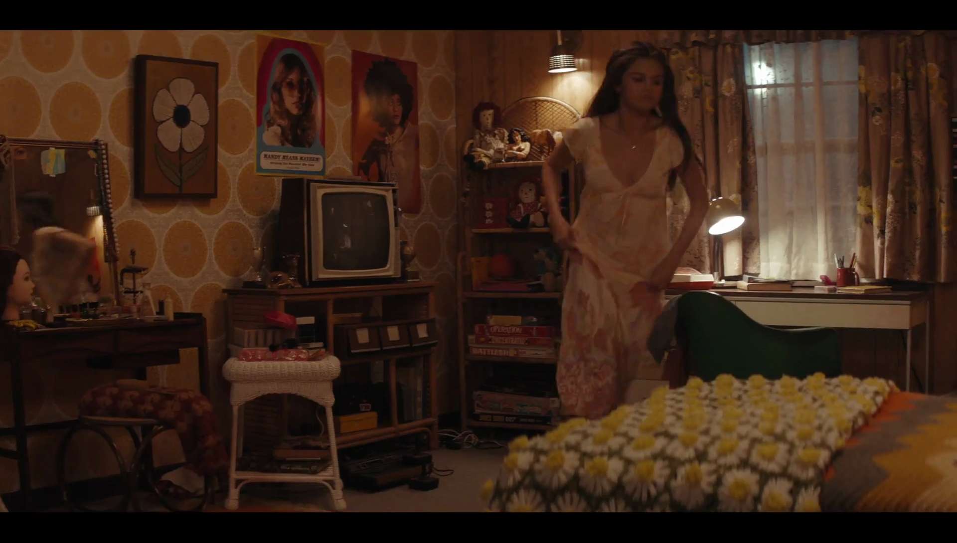 Selena_Gomez_-_Bad_Liar_MV_Screen_Captures-129.jpg