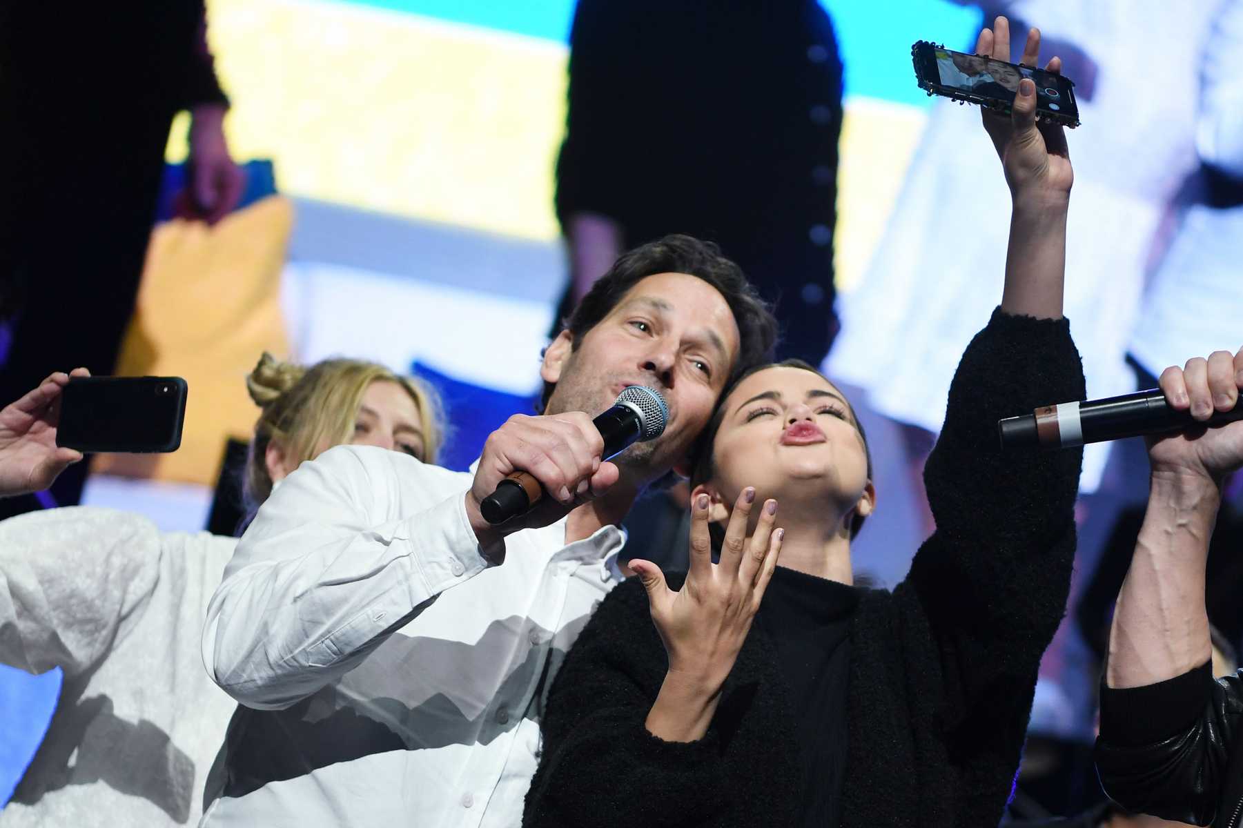 Selena_Gomez_-_Big_Slick_Celebrity_Weekend_Party_and_Show_06082019-10.jpg