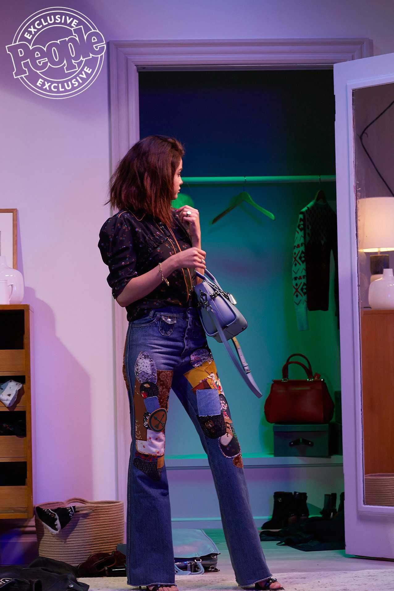 Selena_Gomez_-_Coach_Fall_Campaign_Photoshoot_2017-11.jpg