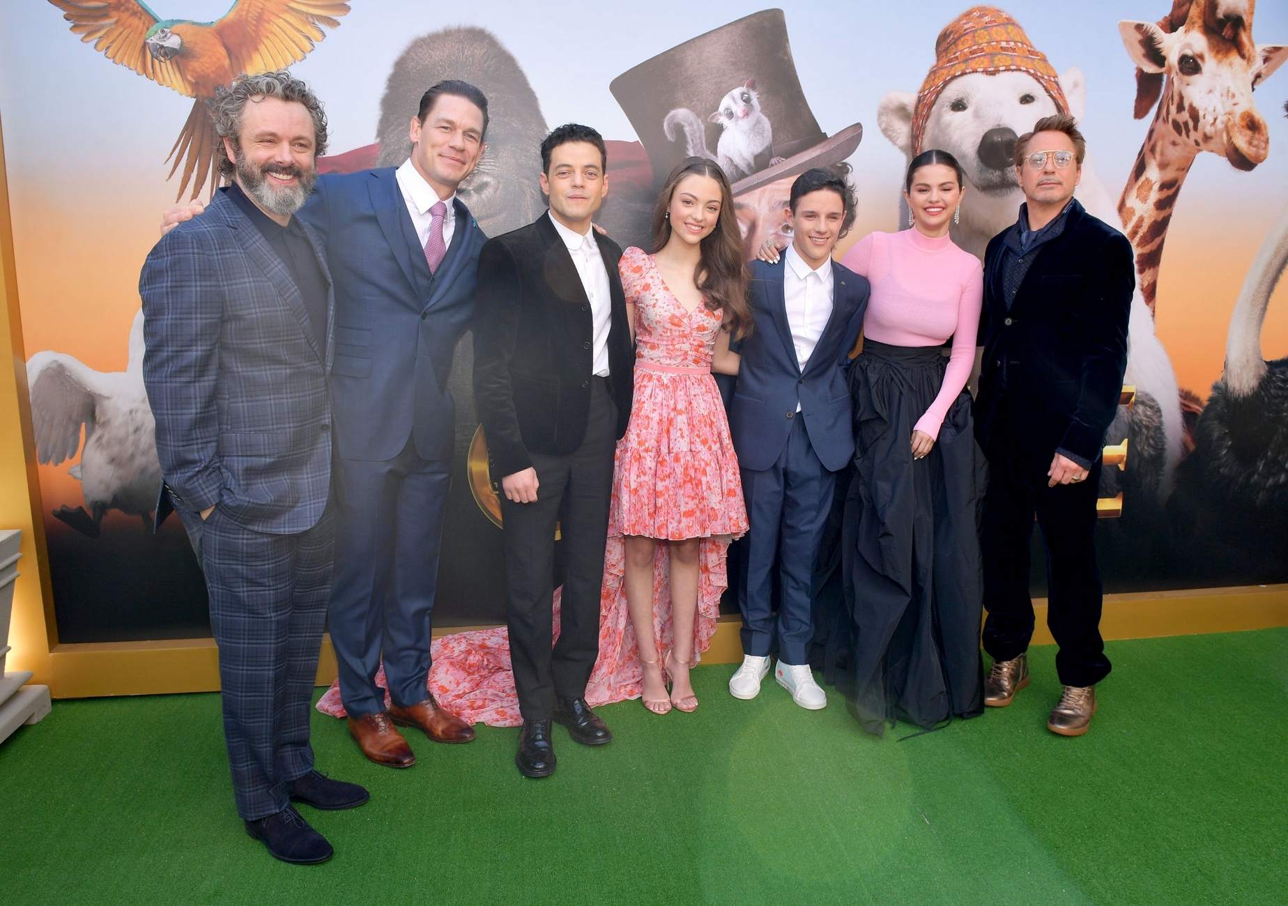 Selena_Gomez_-_Dolittle_Premiere_in_Westwood2C_CA__0111202-72.jpg