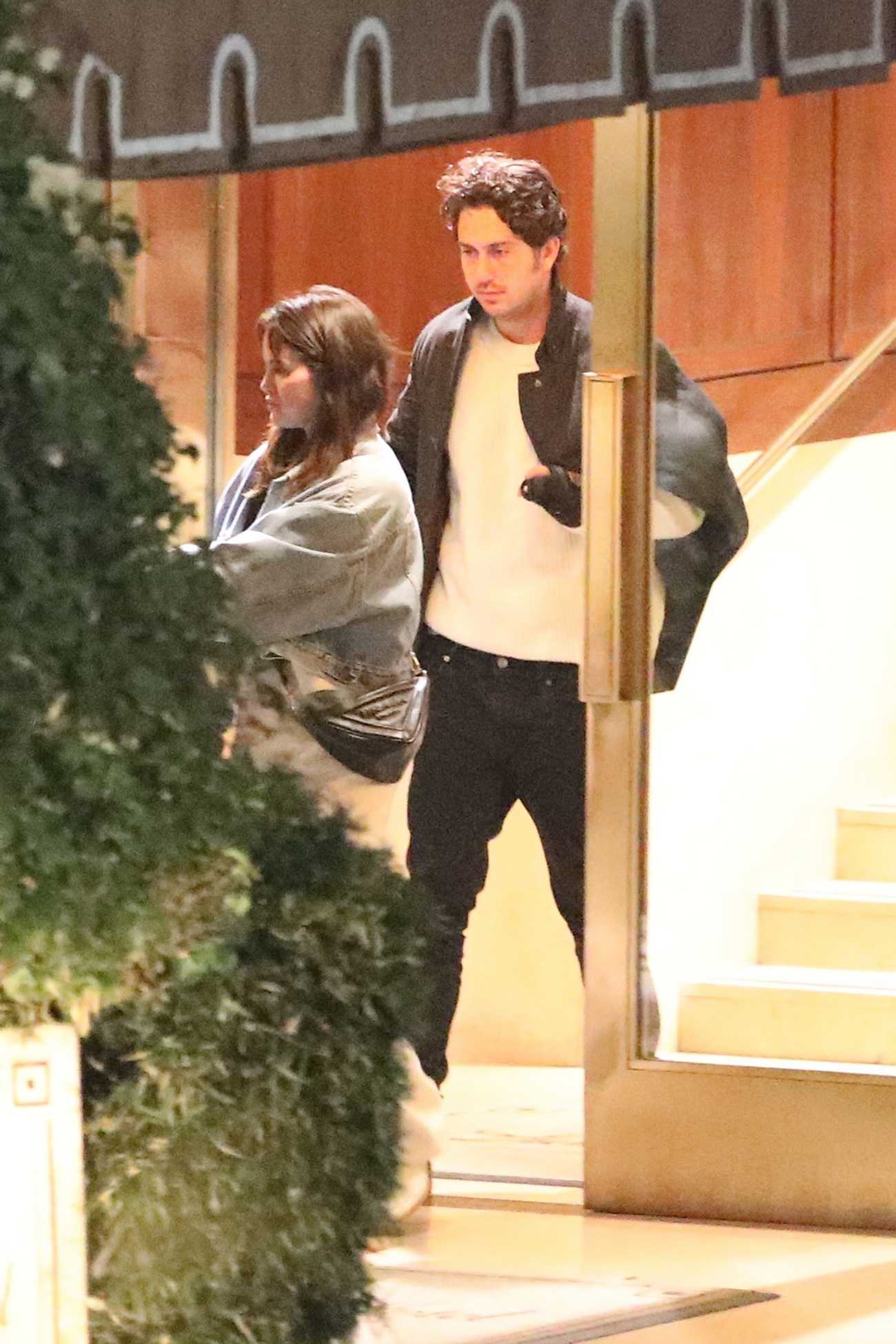 Selena_Gomez_-_Enjoying_a_night_out_at_the_Sunset_Tower_in_West_Hollywood_July_42C_202212.jpg