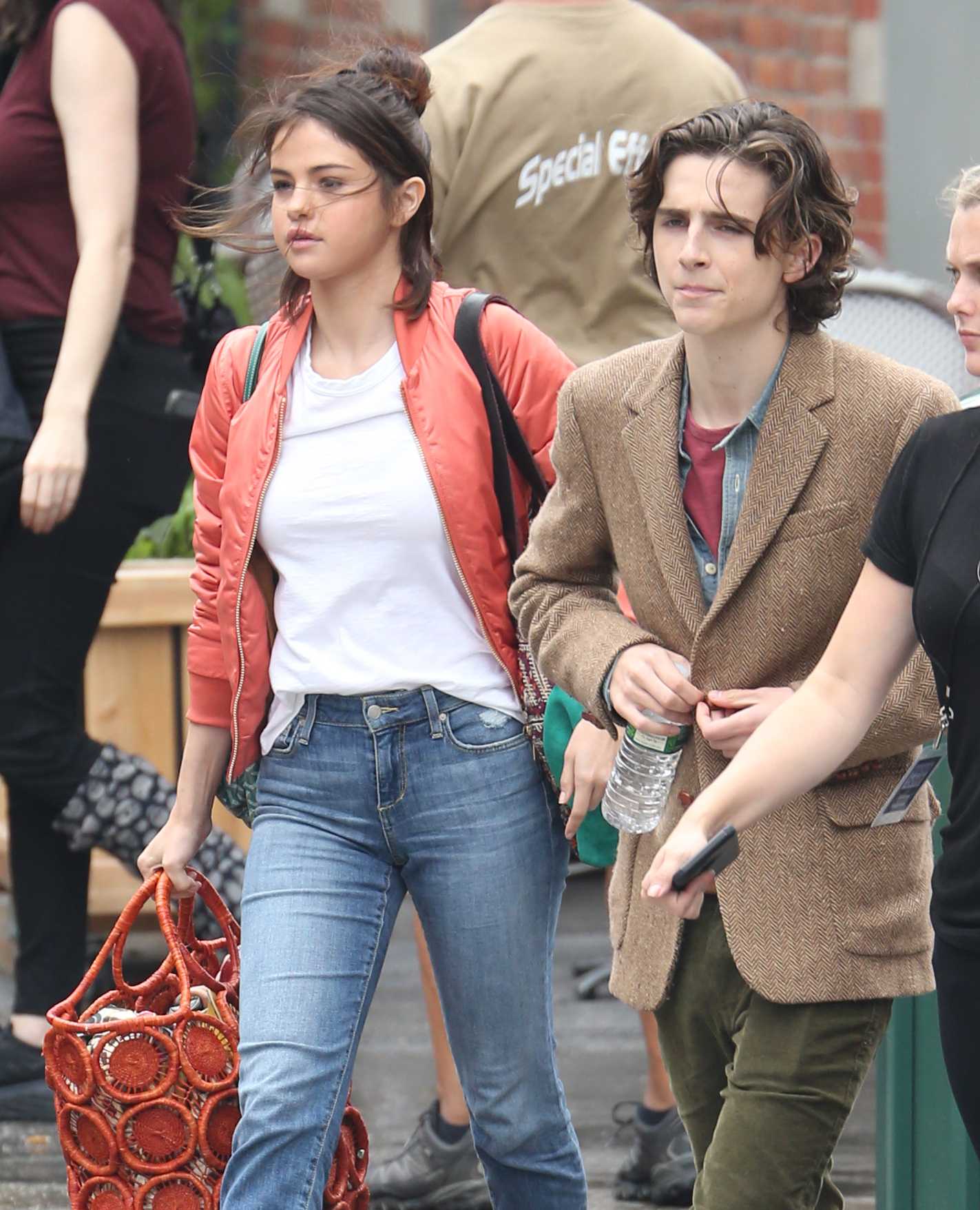 Selena_Gomez_-_Filming_Woody_Allen_film_with_her_puppy_in_NYC_on_September_19-46.jpg
