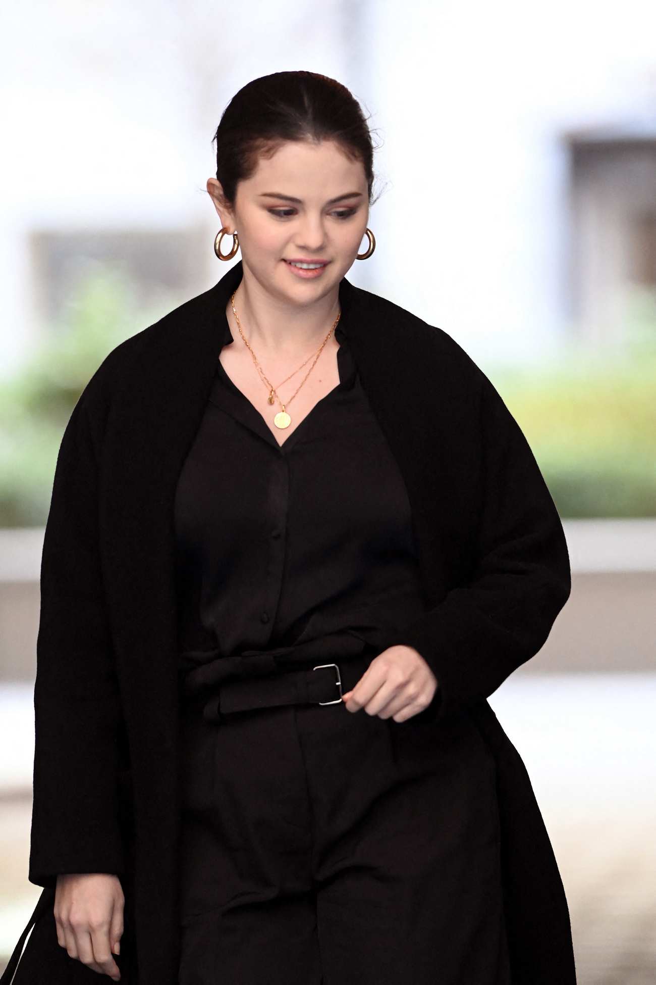 Selena_Gomez_-_Filming_scenes_for__Only_Murders_In_The_Building__In_New_York_City_March_102C_2021_12.jpg
