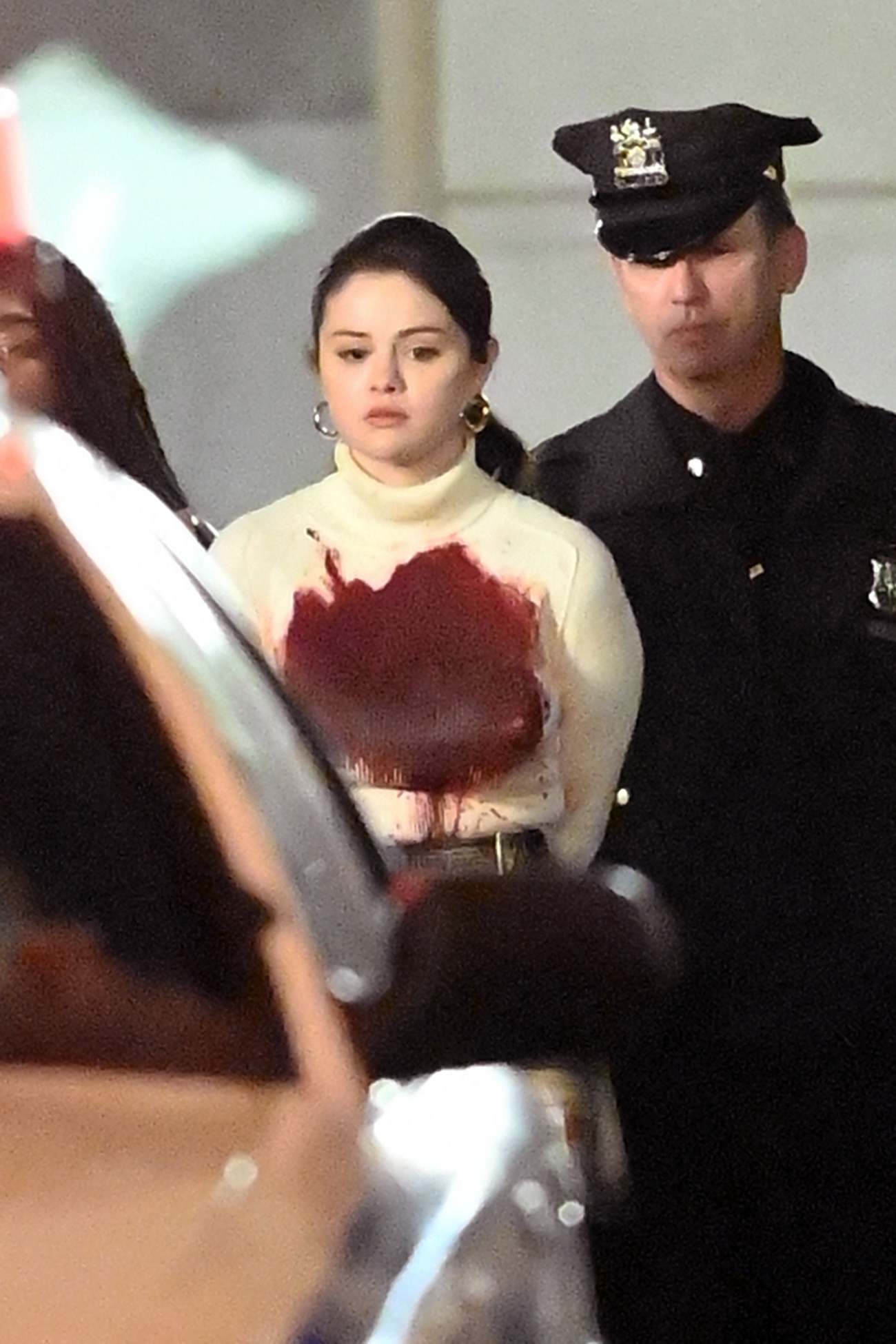 Selena_Gomez_-_Filming_scenes_for__Only_Murders_In_The_Building__in_New_York_April_102C_2021_03.jpg